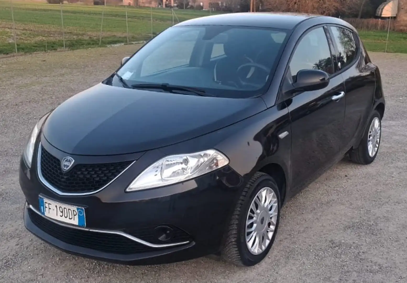 Lancia Ypsilon Ypsilon 1.2 Platinum ecochic Gpl 69cv Negro - 2