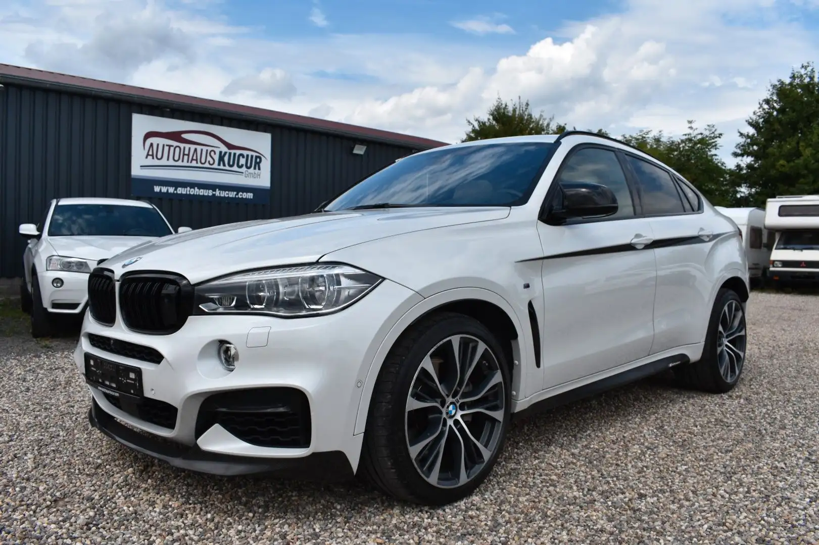 BMW X6 M d Nightv TVSoftcHUD.B&O.S.belüftMPerfoVoll Bílá - 1