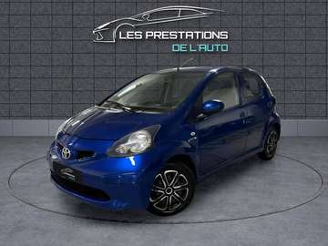 1.0 VVT-i 68ch Les Bleus II 5p