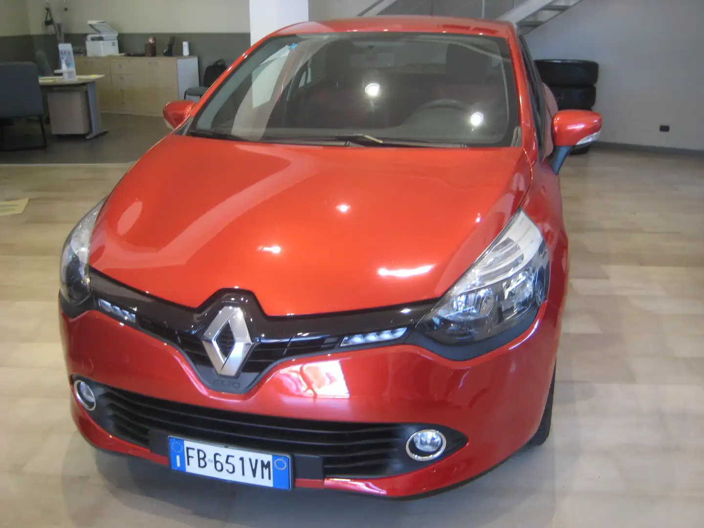 Renault Clio Clio IV 2012 5p 1.2 Life (wave) 75cv E6 Rosso - 1