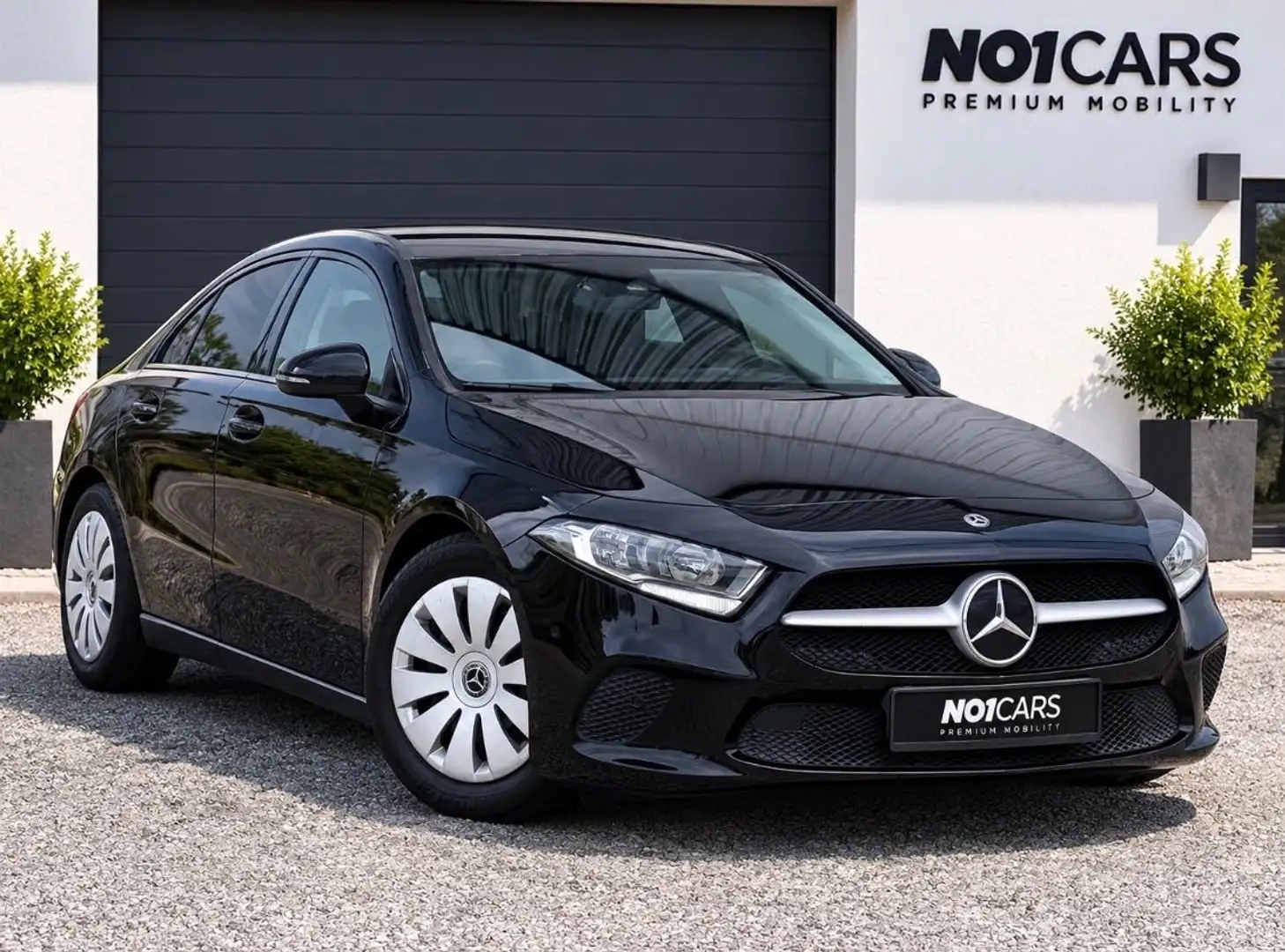 Mercedes-Benz A 180 d *AUT*KEYLESS*TOP Schwarz - 2