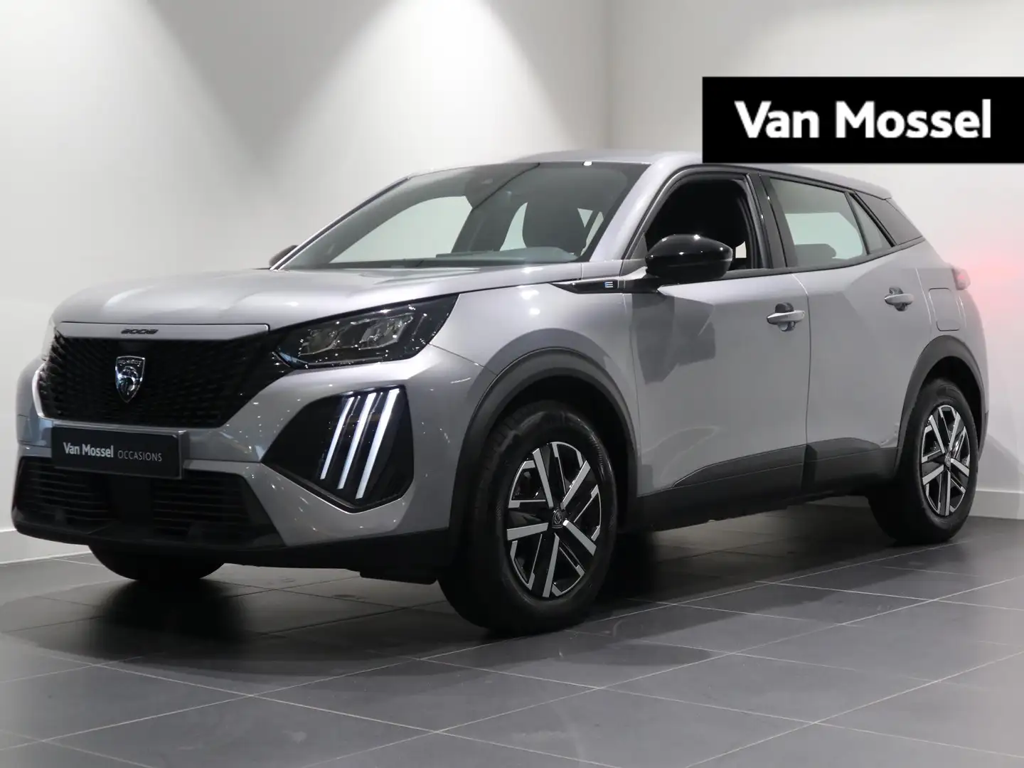 Peugeot e-2008 EV Active 54 kWh NAVIGATIE - ANDROID AUTO/ APPLE C Grijs - 1