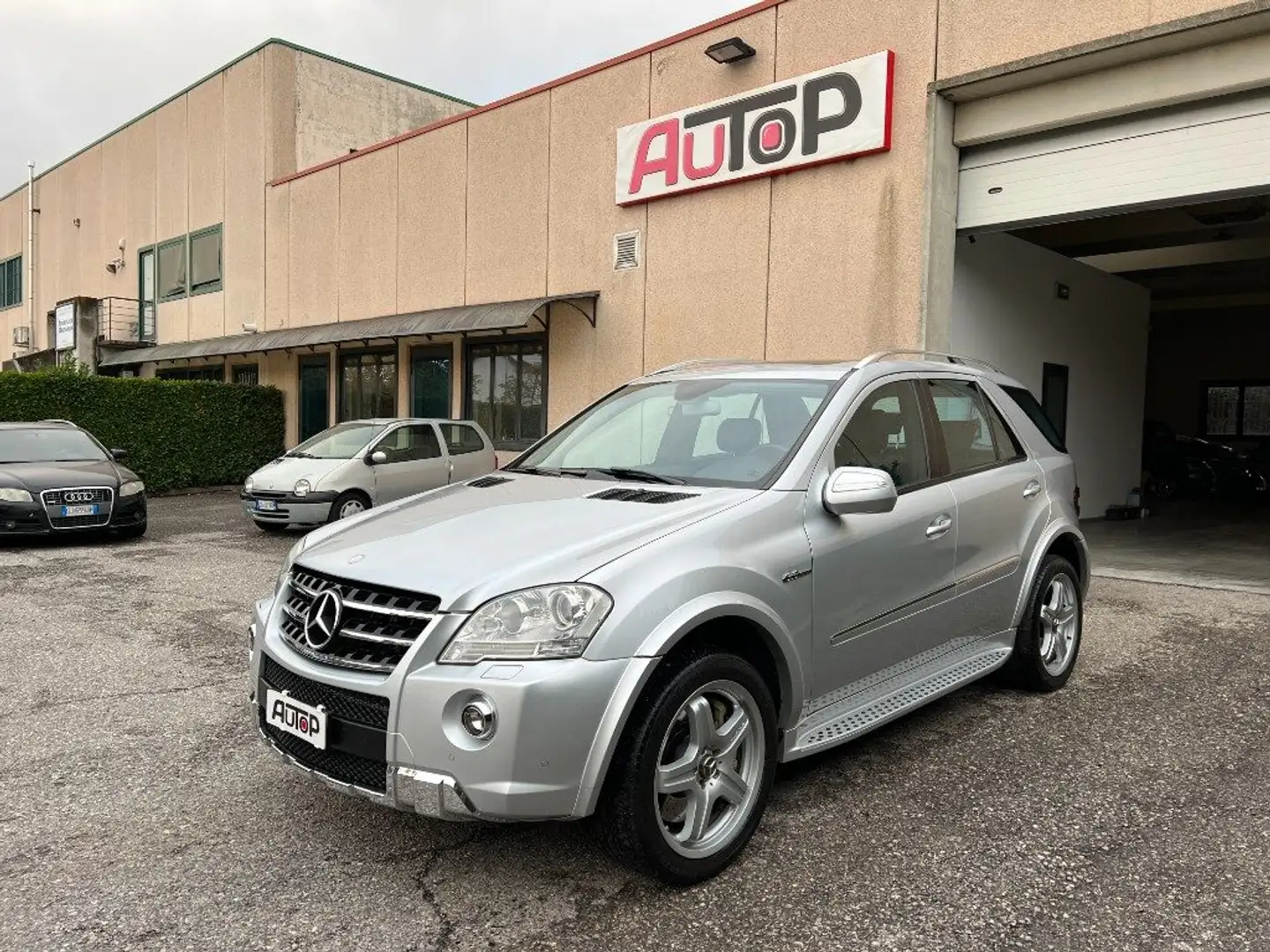 Mercedes-Benz ML 63 AMG V-Max Argento - 1