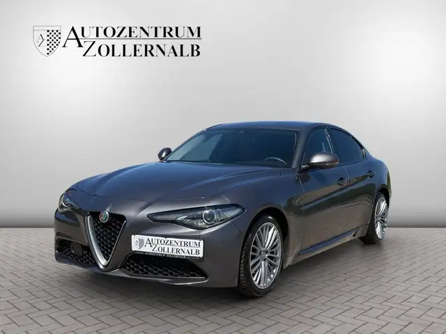 Alfa Romeo Giulia 2.2 Diesel Super *XENON*LEDER*SPUR*NAVI*