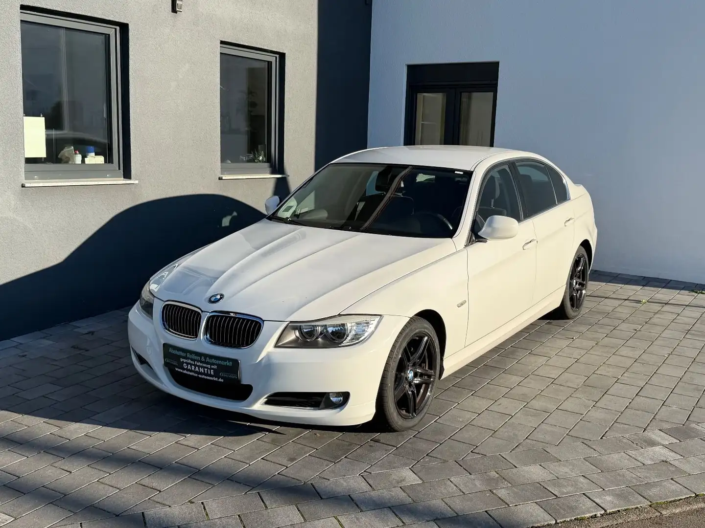 BMW 325 3 Lim. 325i Schalter Blanc - 1