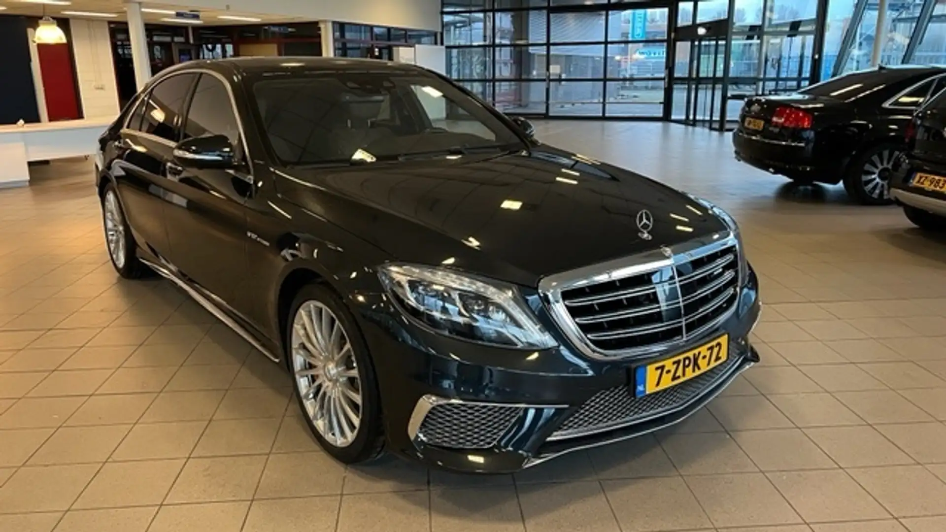 Mercedes-Benz S 65 AMG Lang Noir - 2