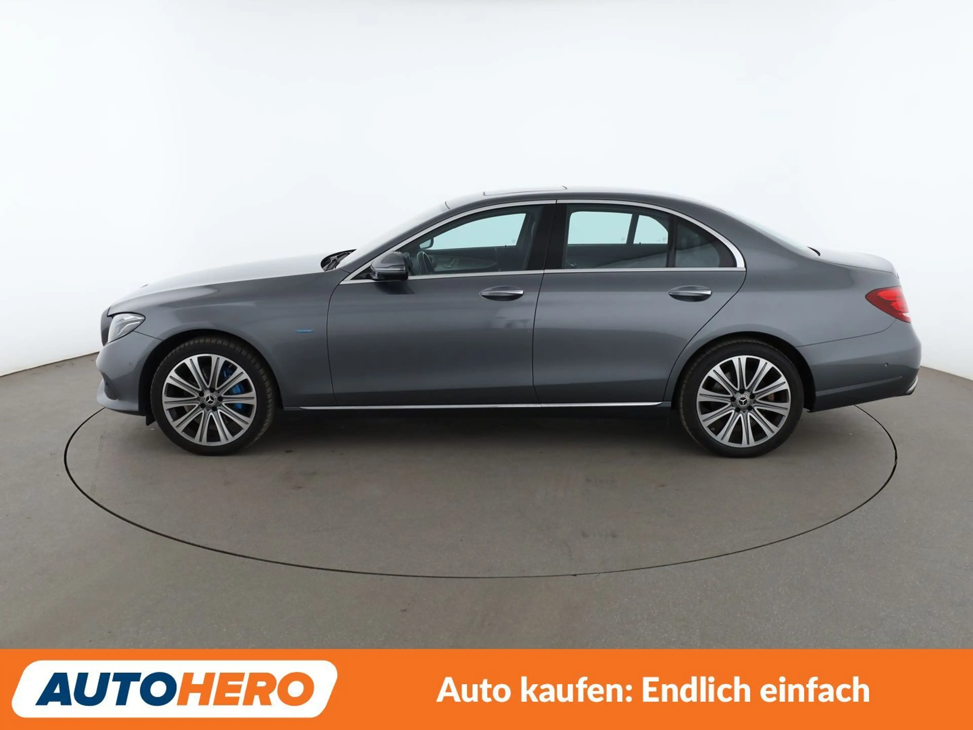 Mercedes-Benz E 350 E 350e Avantgarde Aut.*NAVI*LED*HUD*ACC*360° — photo 3