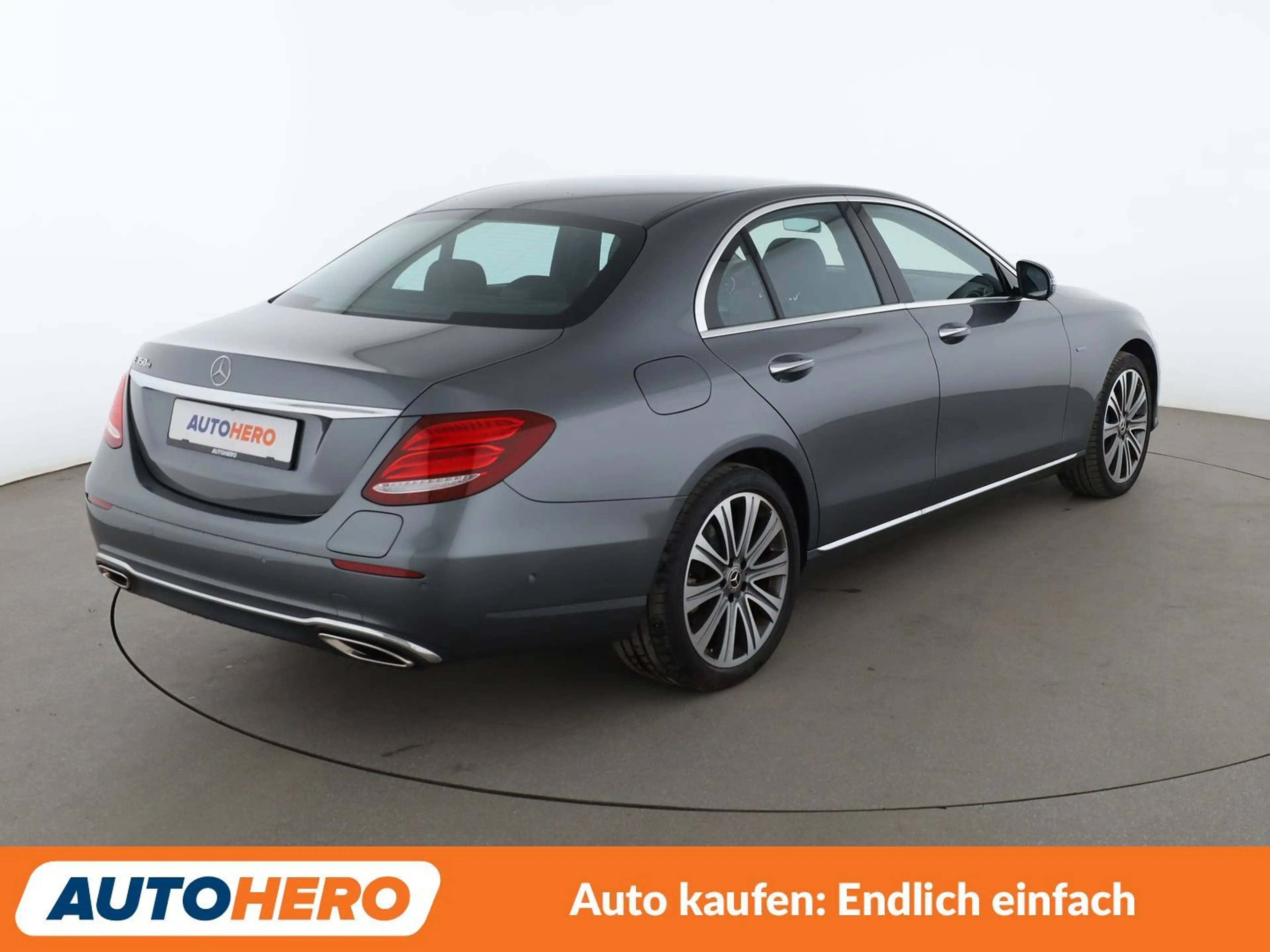 Mercedes-Benz E 350 E 350e Avantgarde Aut.*NAVI*LED*HUD*ACC*360° — photo 6