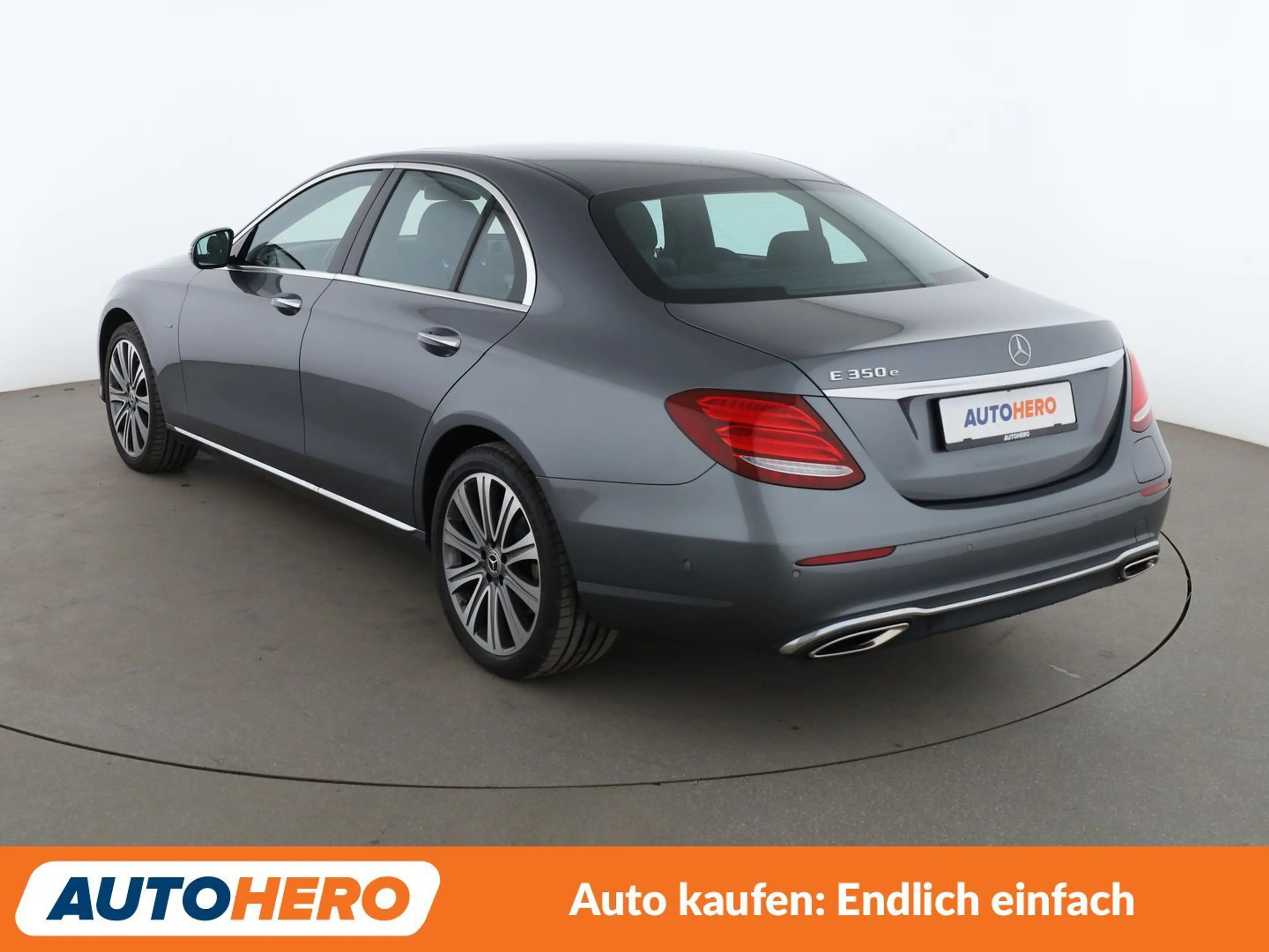 Mercedes-Benz E 350 E 350e Avantgarde Aut.*NAVI*LED*HUD*ACC*360° — photo 4