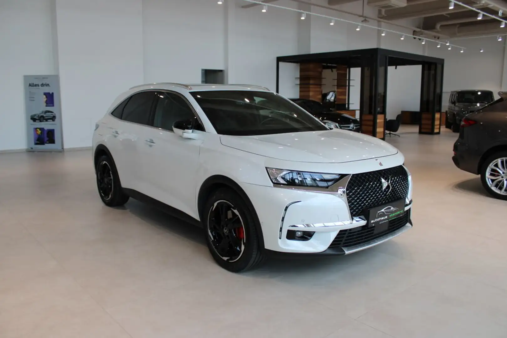 DS Automobiles DS 7 Crossback E-Tense Be Chic Weiß - 1