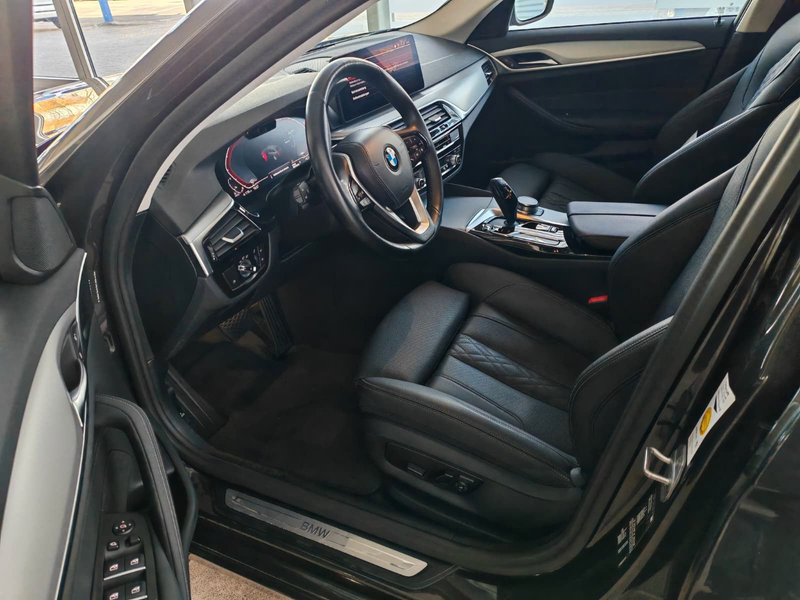 BMW 530 d Tour.  KAM 4xKlima M-Sportfahrwerk HiFi — photo 10