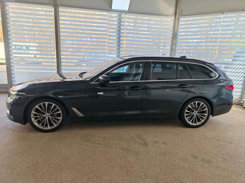 BMW 530 d Tour.  KAM 4xKlima M-Sportfahrwerk HiFi — photo 5