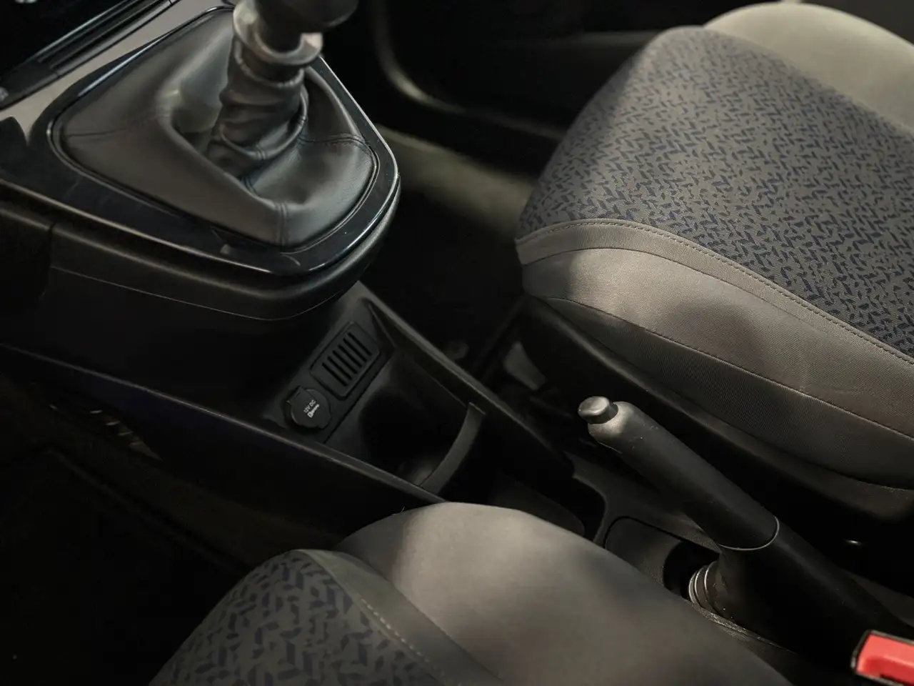 Lancia Ypsilon 2022 — фото 14