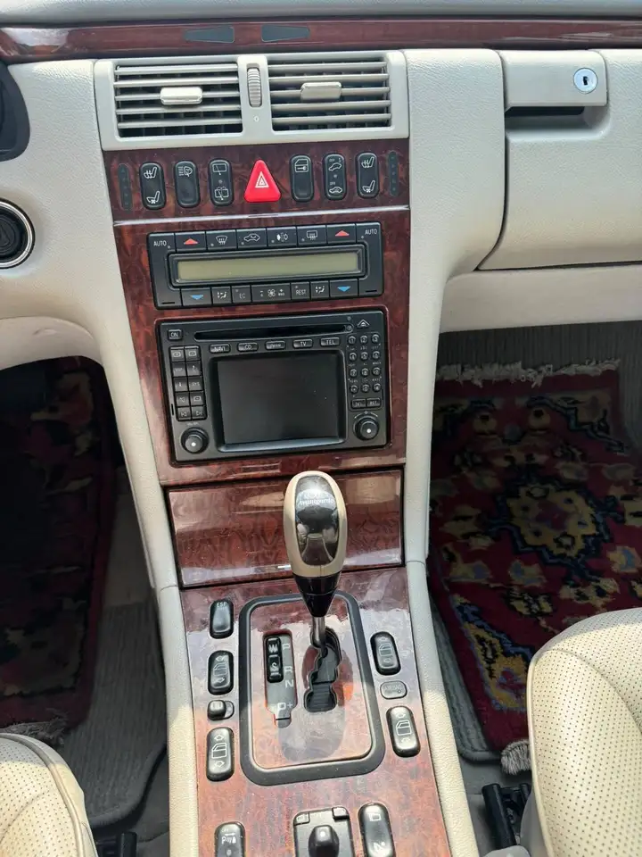 Mercedes-Benz E 430 T Avantgarde 4-Matic, foto 6