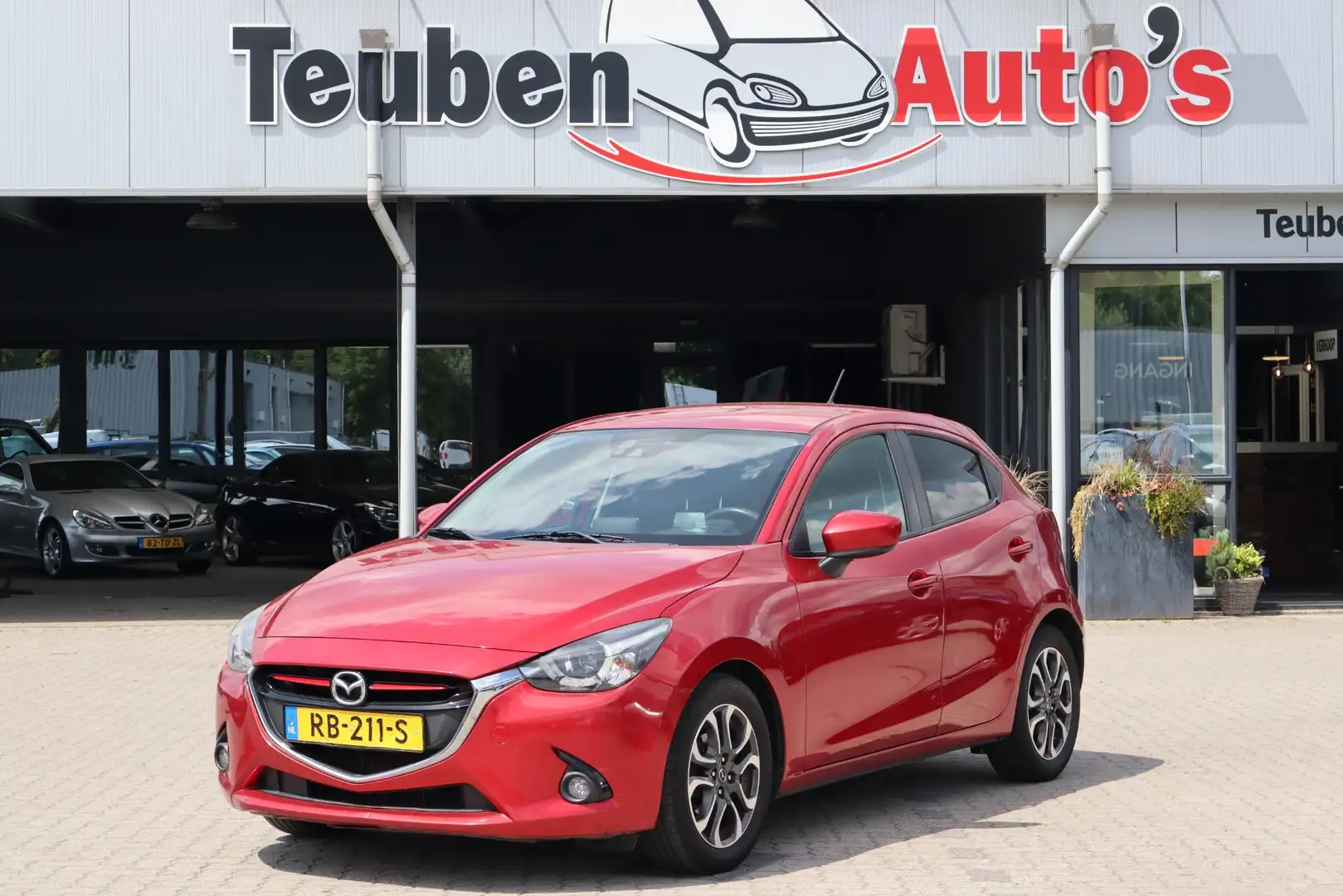 Mazda 2 1.5 Skyactiv-G GT-M Navigatie, Stoelverwarming, Cl Rood - 1