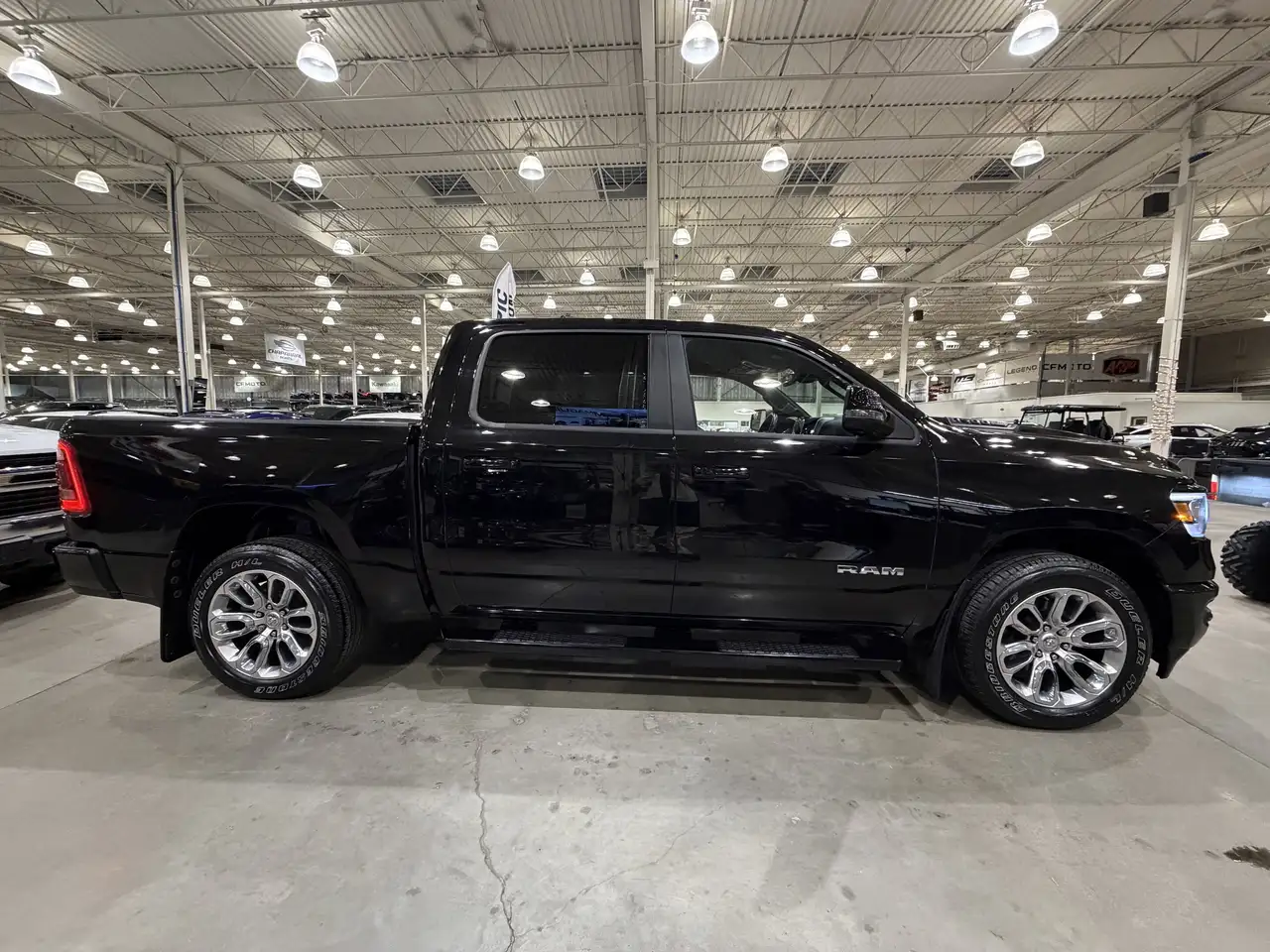 RAM 1500 снимка RAM 1500