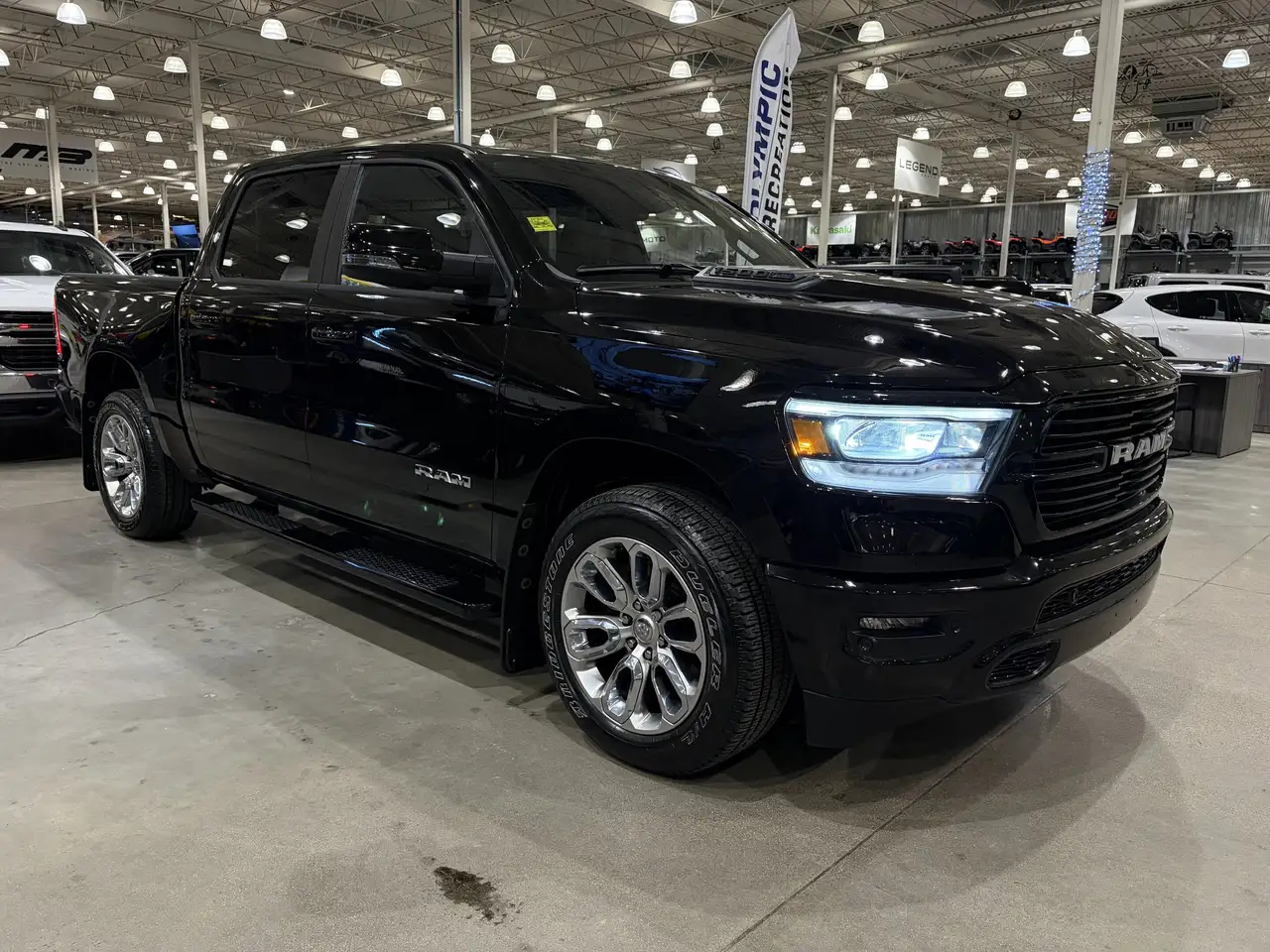 RAM 1500 снимка RAM 1500