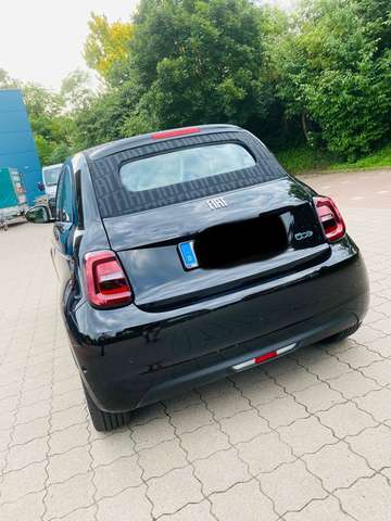 Fiat 500e 42kWh C la Prima