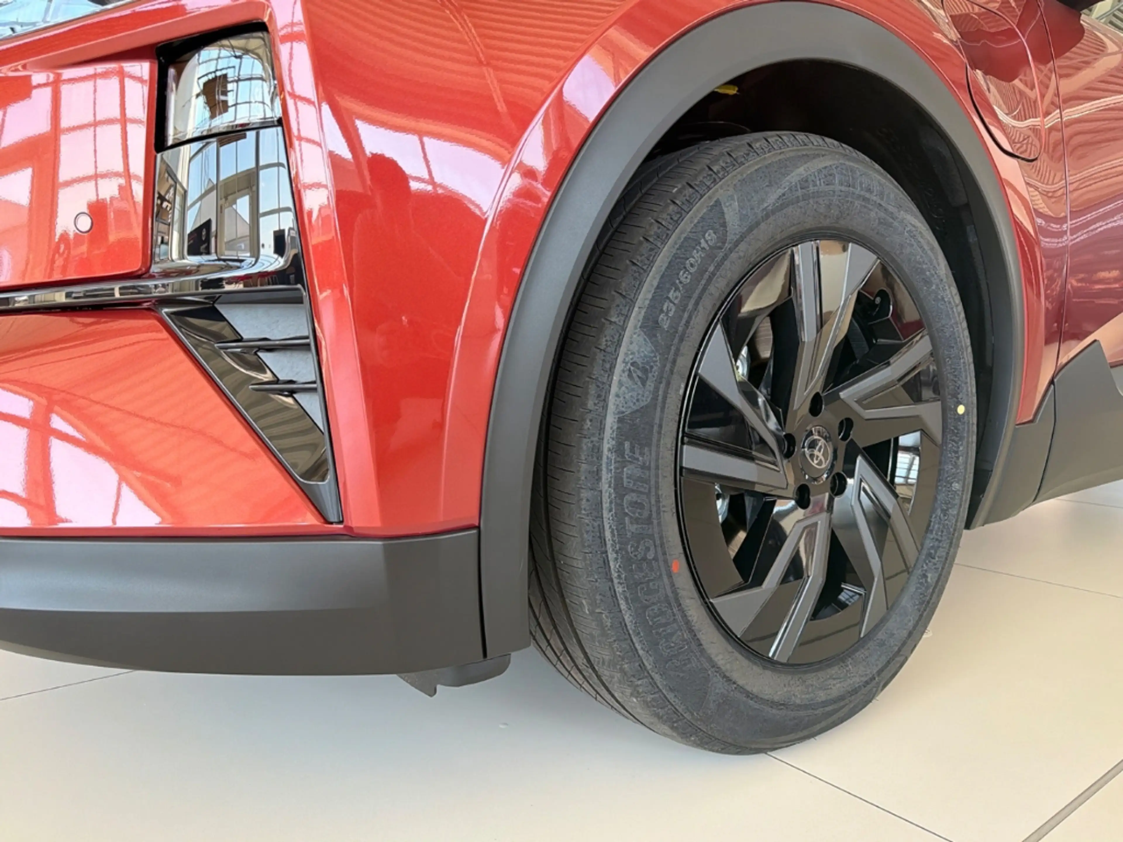 Toyota C-HR C-HR+ 165 kW Teamplayer Navi Digitales Cockpit LED — photo 6