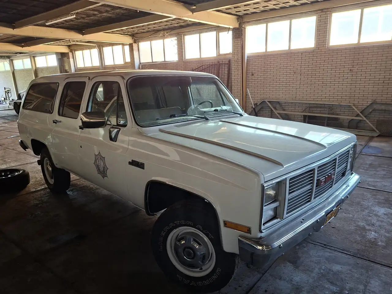 GMC Sierra Suburban K2500 Sierra autom 4x4, foto 3