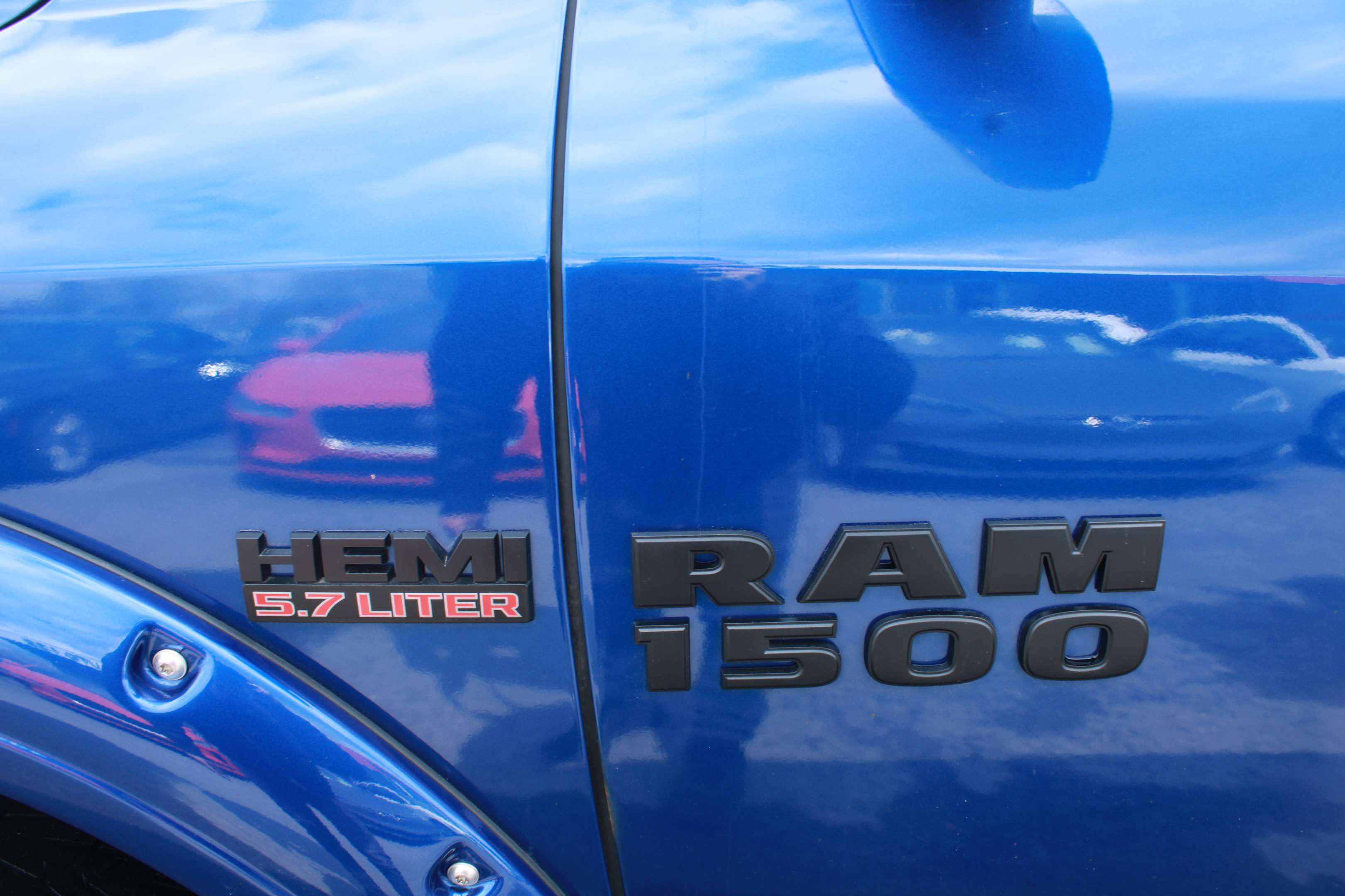 2014 RAM 1500 Sport - Image 13