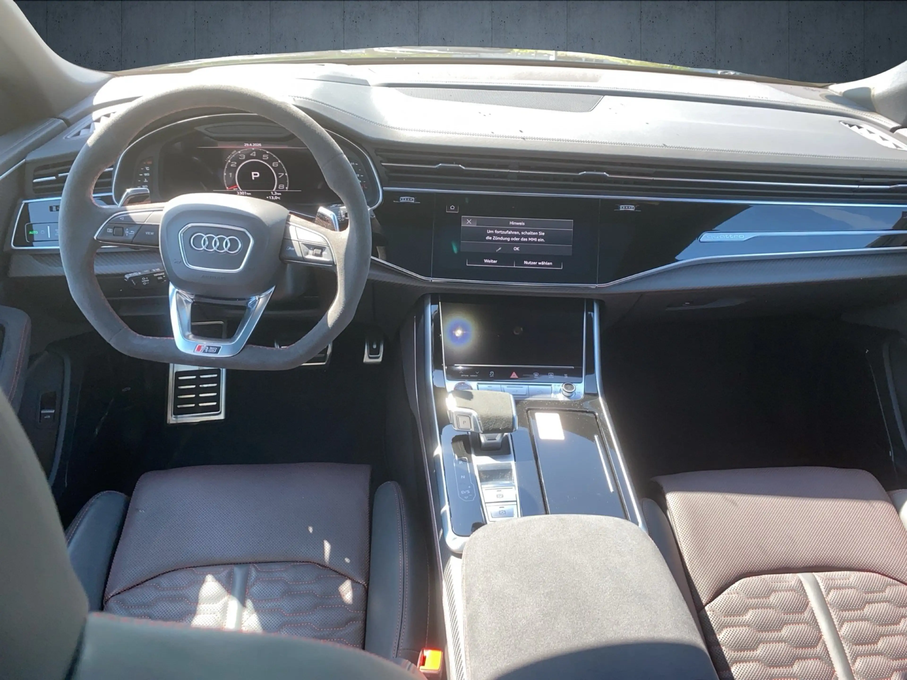 Audi RS Q8 SUV performance tiptr Vmax305 23 Laser PANO — photo 11
