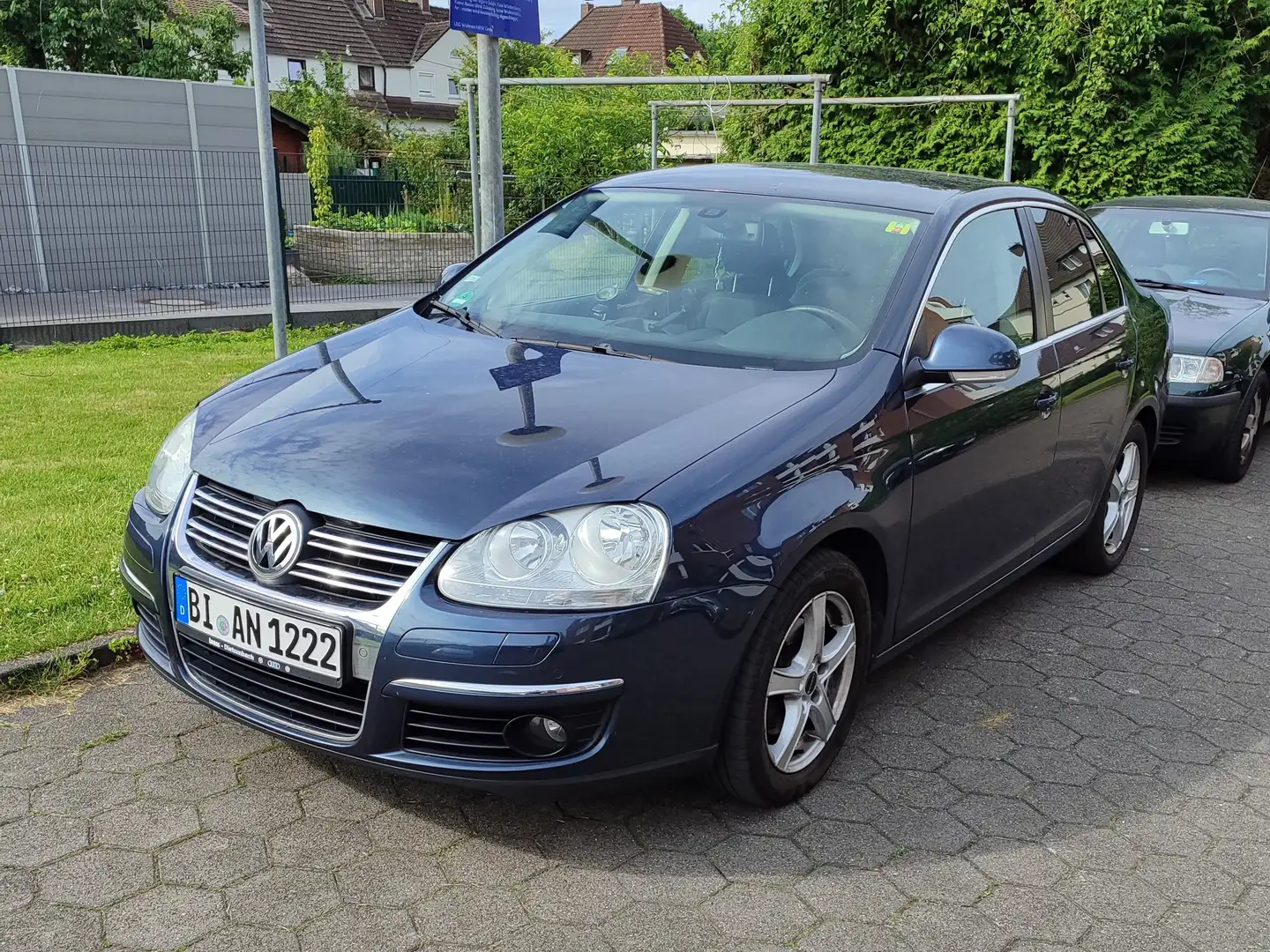 Volkswagen Jetta Jetta 1.4 TSIComfortline HISTORIE VORHANDEN Bleu - 1