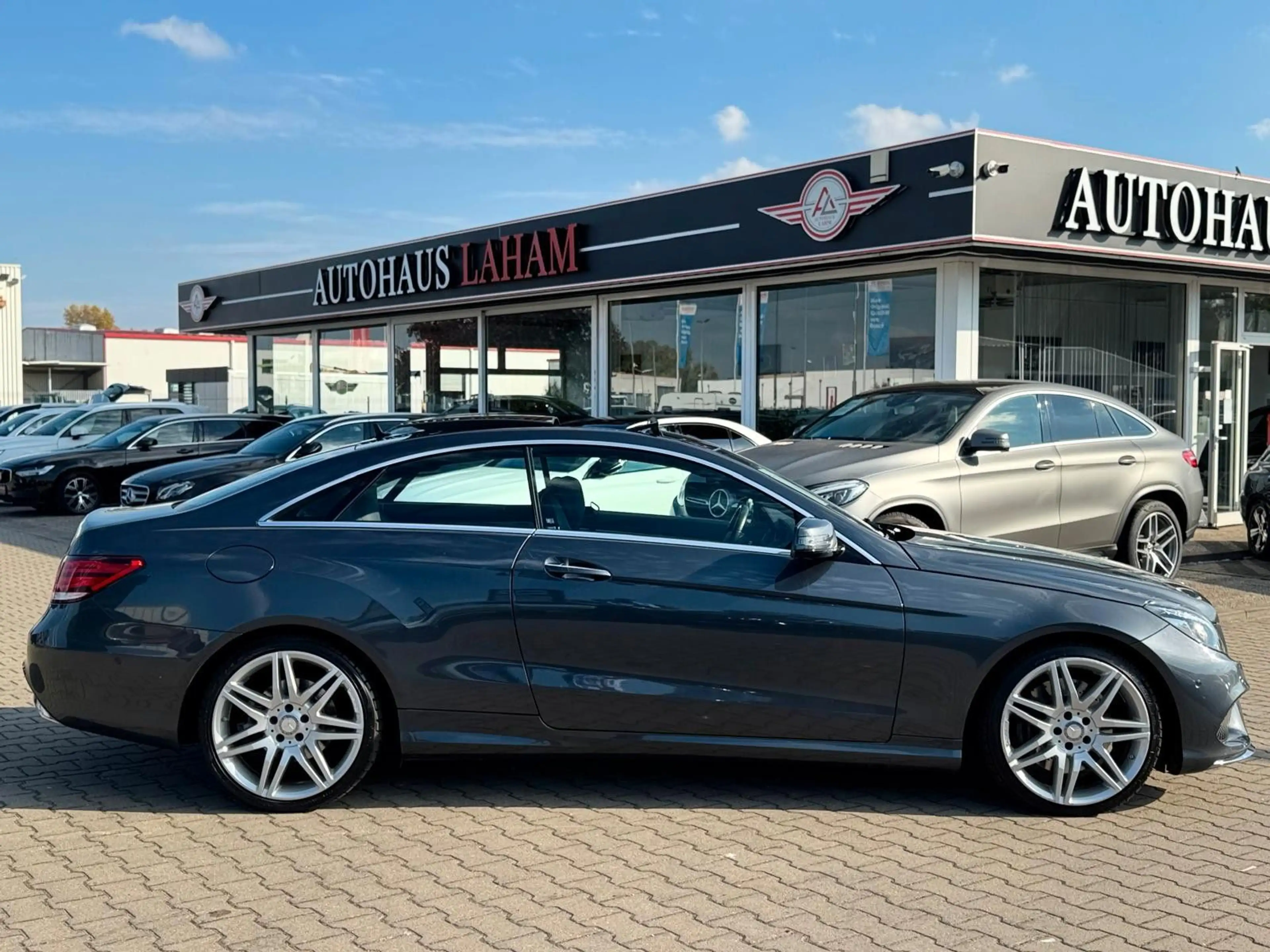 Mercedes-Benz E 400 9G-TRONIC"AMG PAKET"PANO"LEDER"LED"NAVI" — photo 9