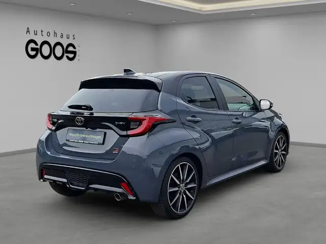 Toyota Yaris view 5