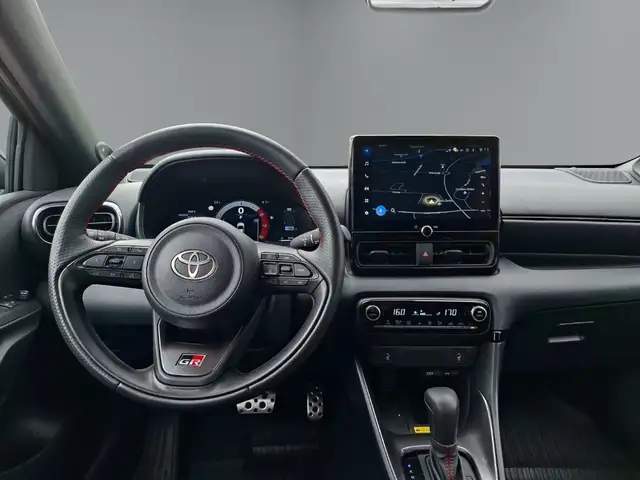 Toyota Yaris view 13