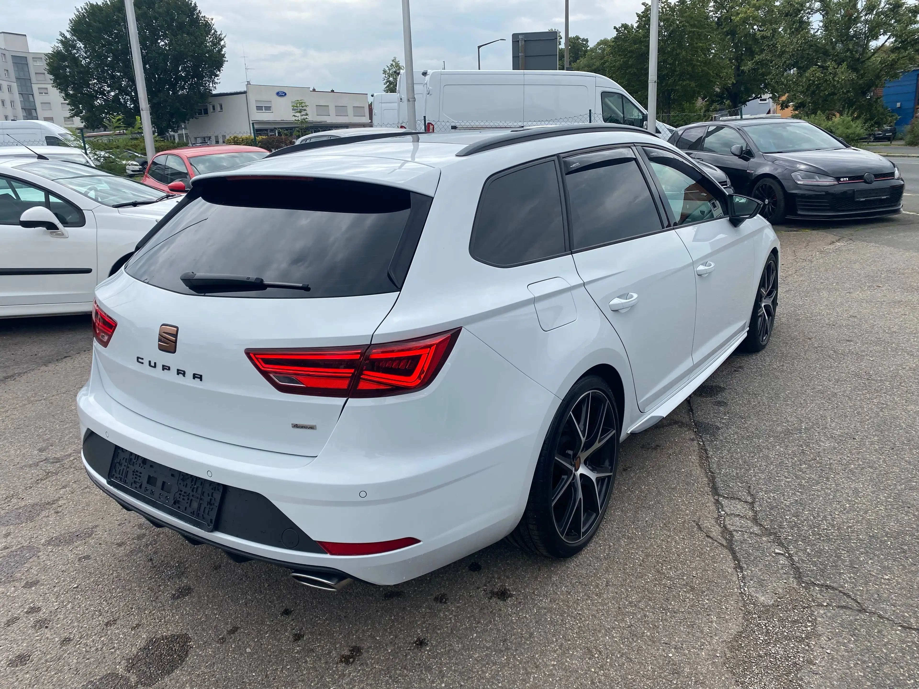 SEAT Leon Cupra 300 4Drive Pano/Kamera/ACC — photo 10