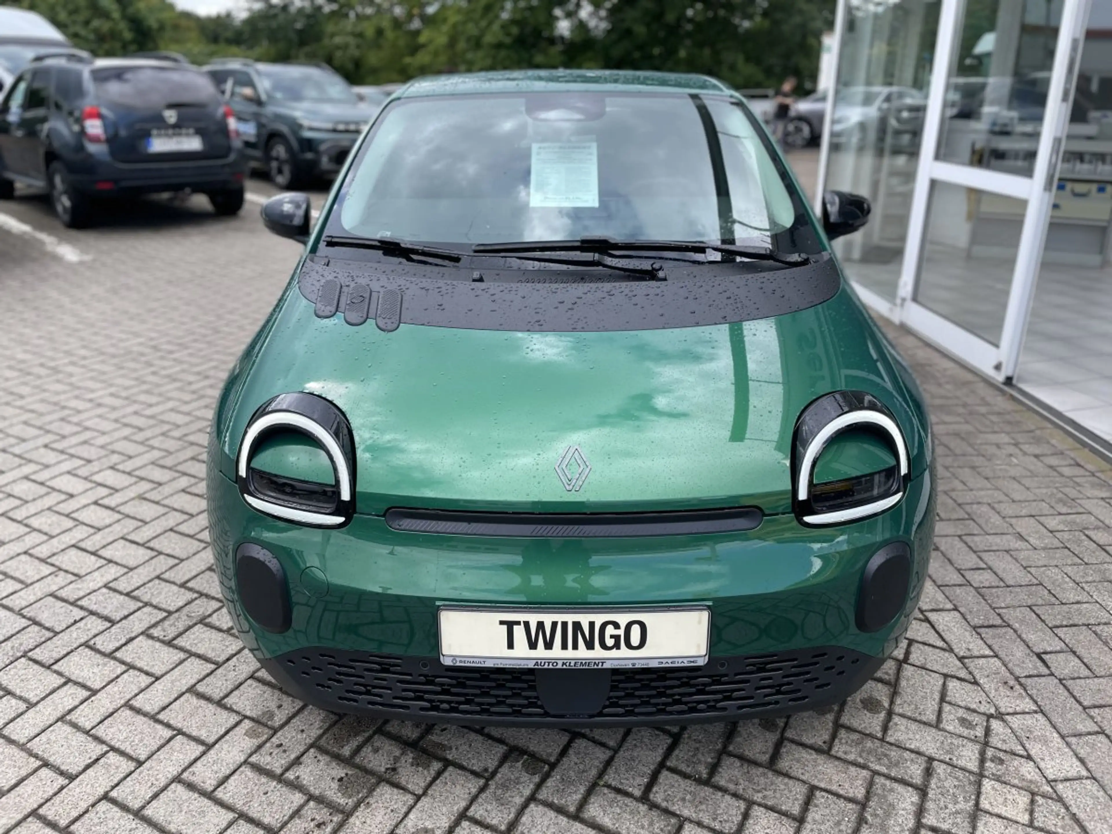 Renault Twingo E-TECH Techno 80 Urban Range Kamera, Klimaautomati — photo 3