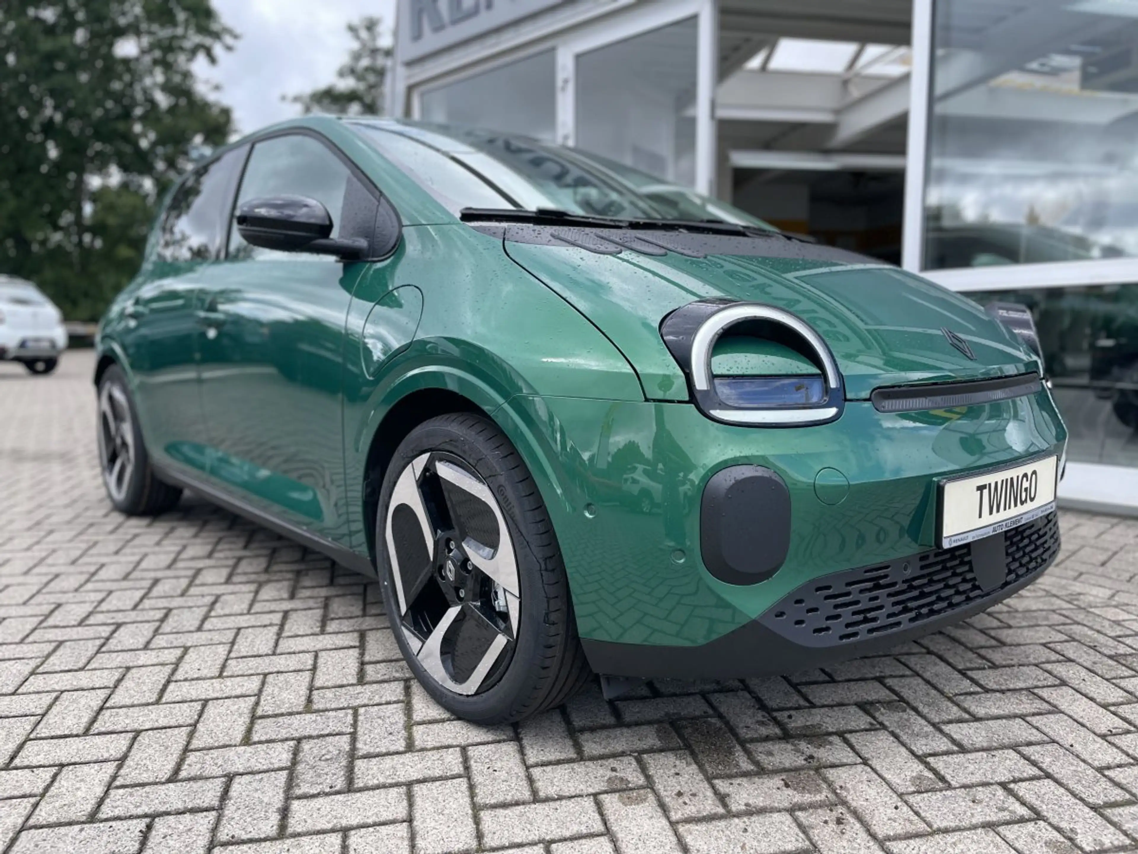 Renault Twingo E-TECH Techno 80 Urban Range Kamera, Klimaautomati — photo 4