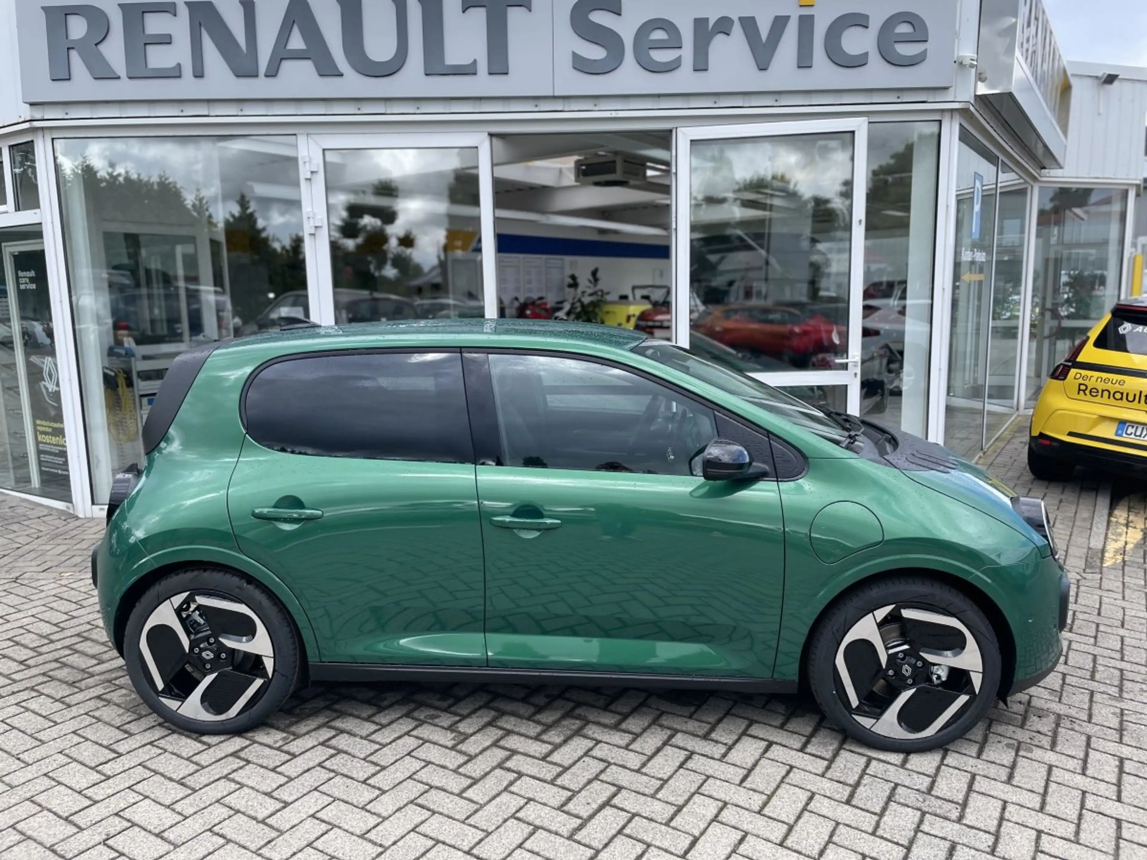 Renault Twingo E-TECH Techno 80 Urban Range Kamera, Klimaautomati — photo 6