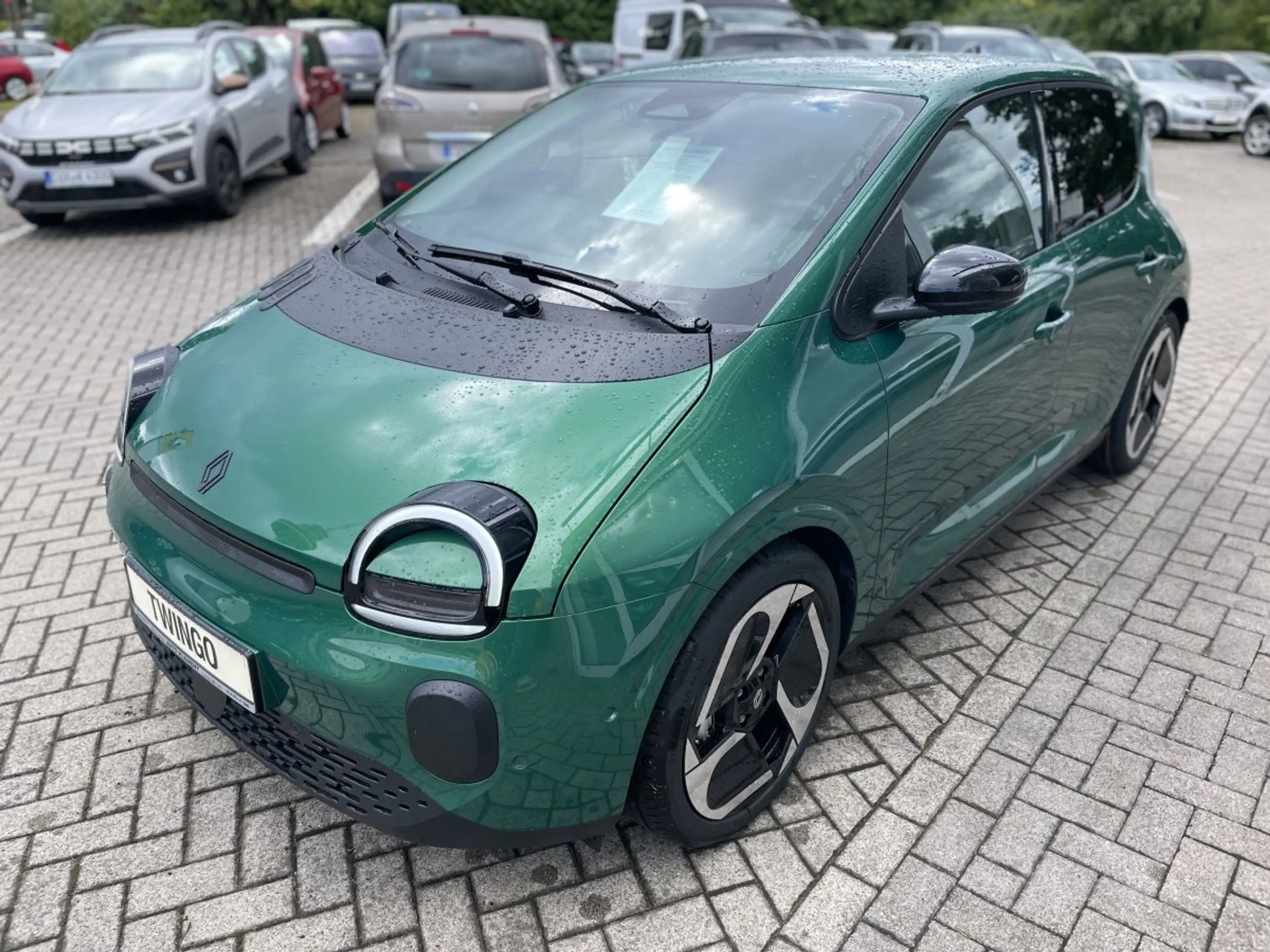 Renault Twingo E-TECH Techno 80 Urban Range Kamera, Klimaautomati — photo 2