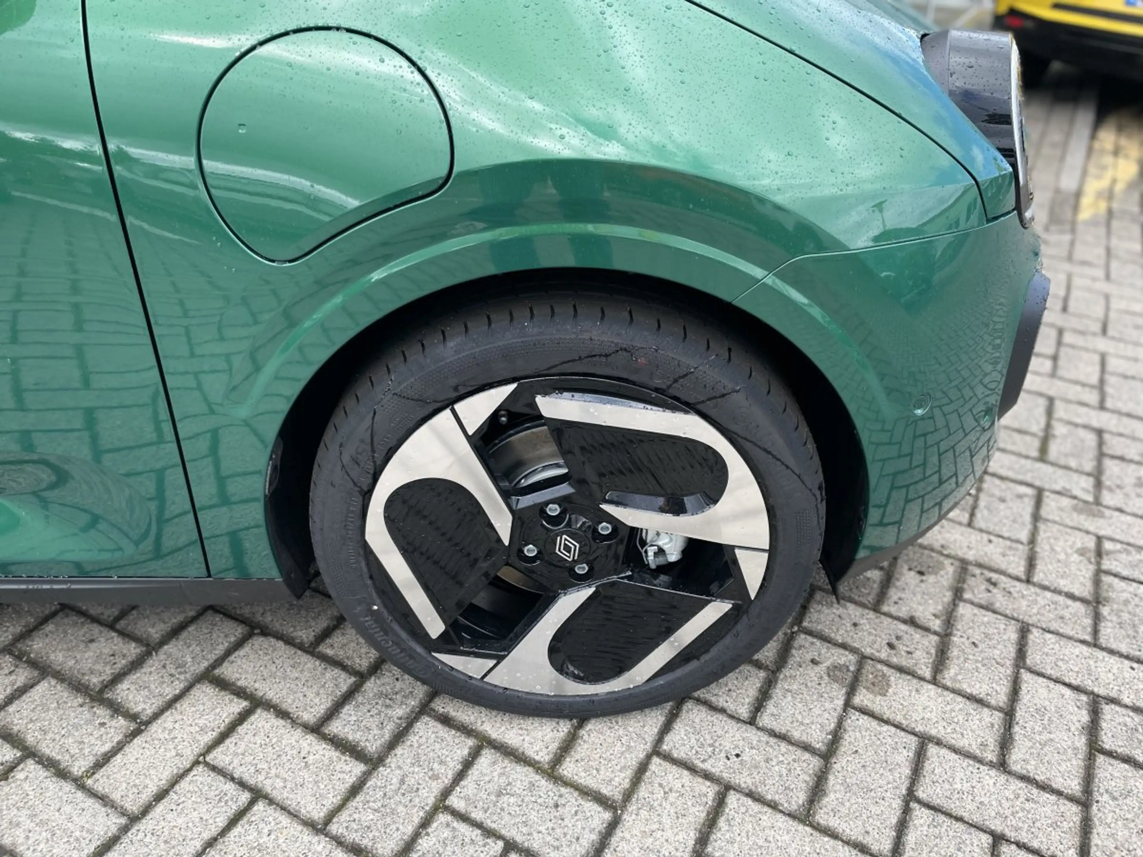 Renault Twingo E-TECH Techno 80 Urban Range Kamera, Klimaautomati — photo 5