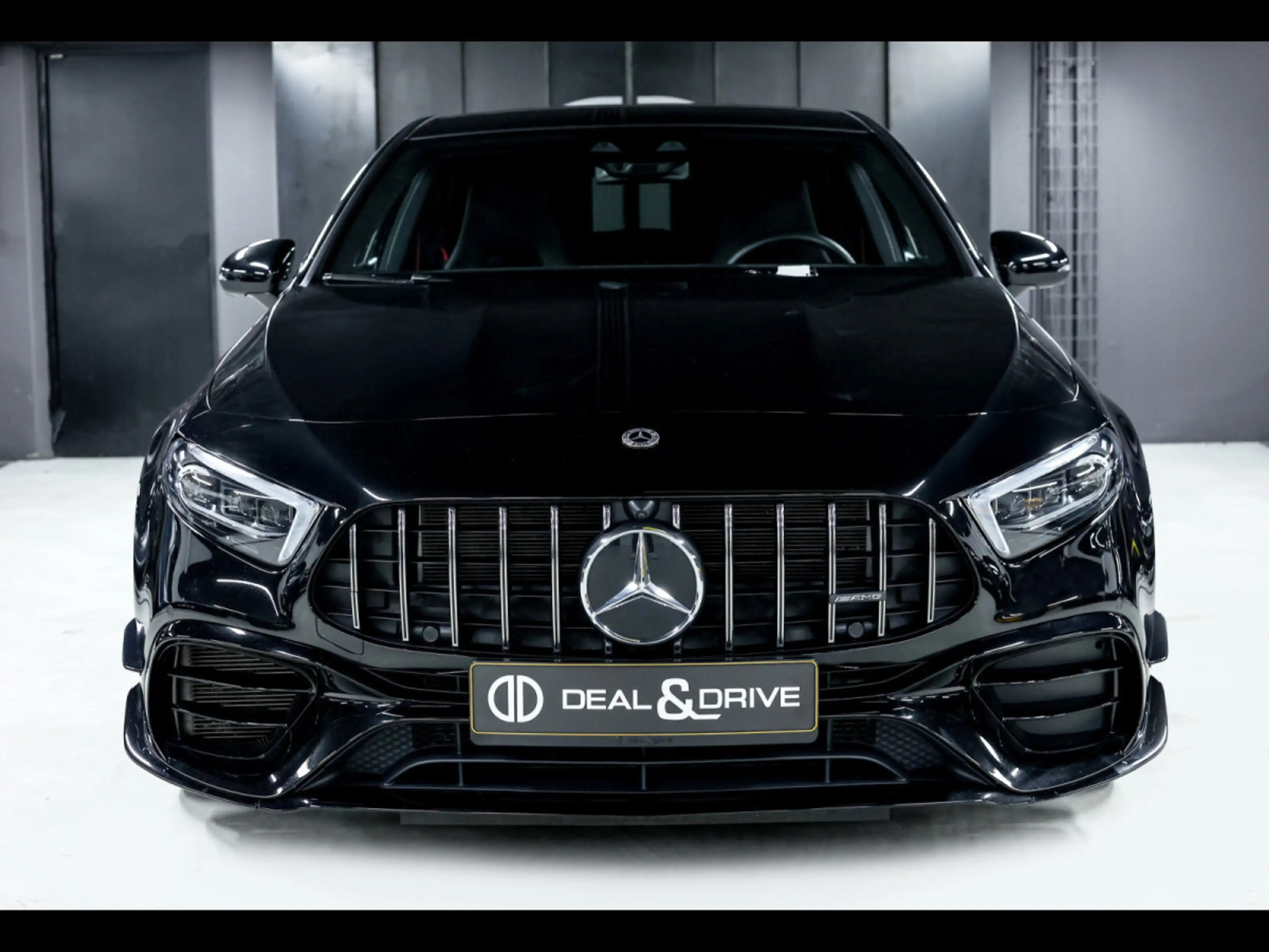 Mercedes-Benz A 45 AMG 4M°WARRANTY 12/27°AERO°BURM°PANO°CARPLAY°ABGAS — photo 5