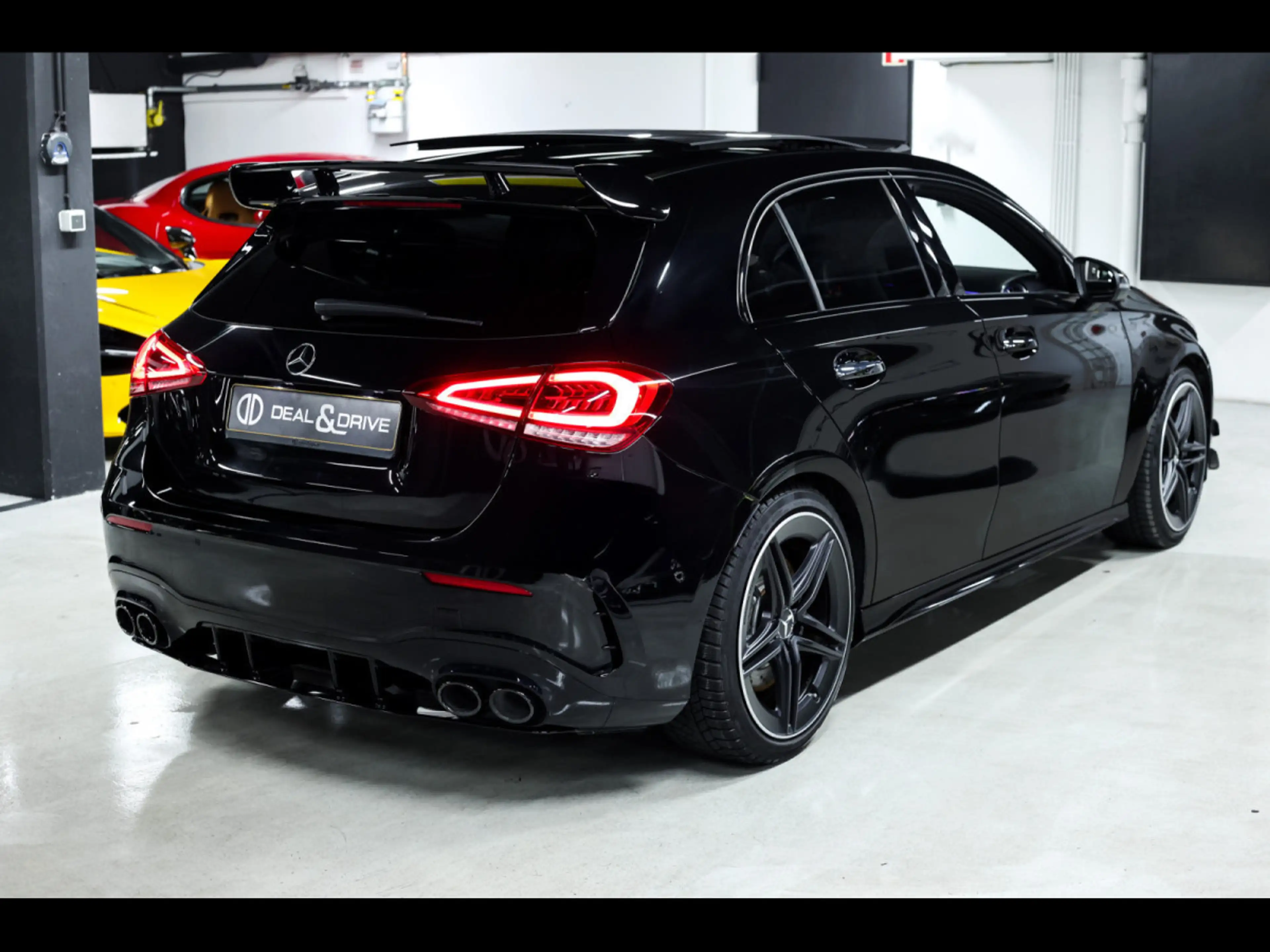 Mercedes-Benz A 45 AMG 4M°WARRANTY 12/27°AERO°BURM°PANO°CARPLAY°ABGAS — photo 7