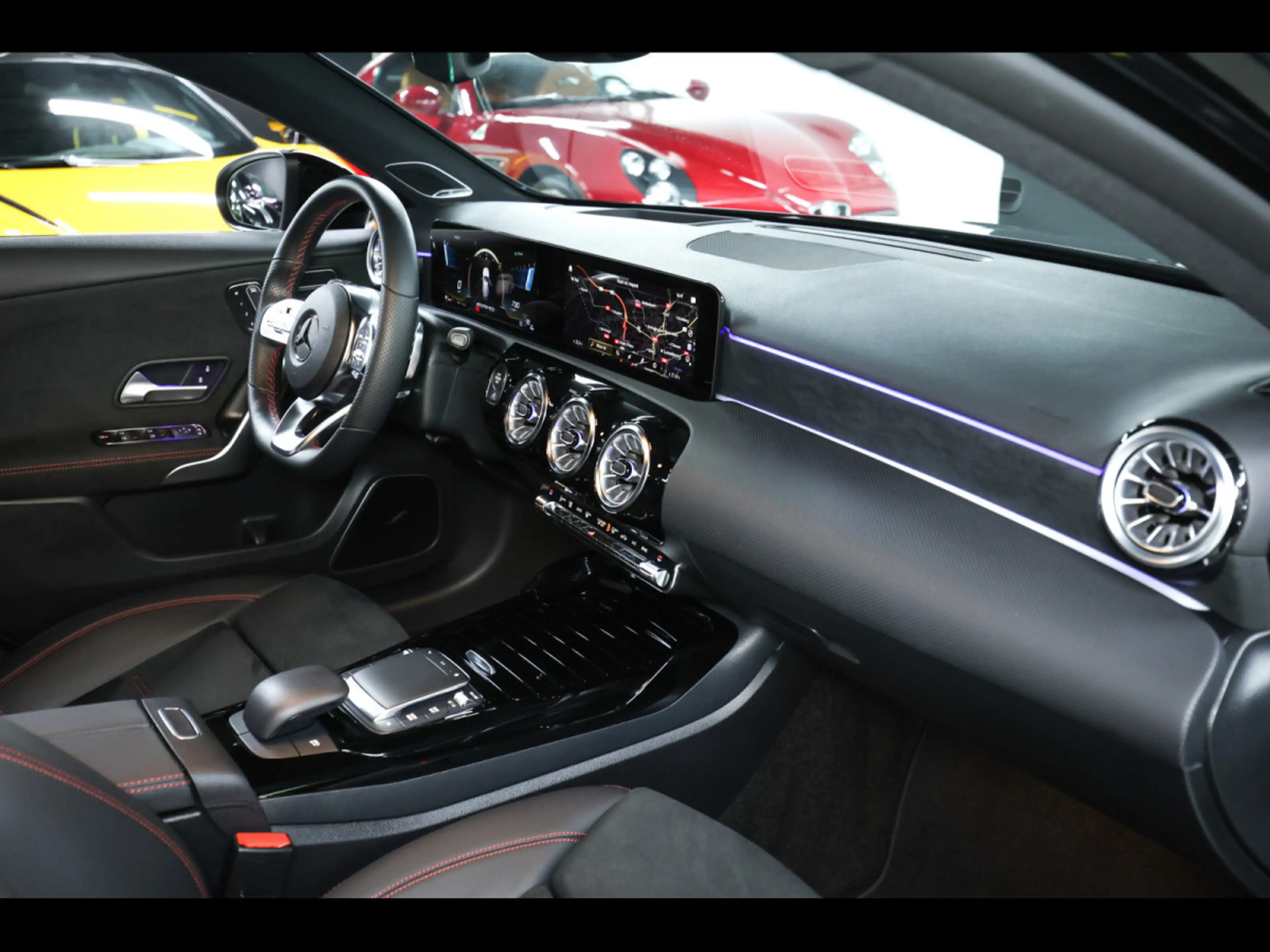 Mercedes-Benz A 45 AMG 4M°WARRANTY 12/27°AERO°BURM°PANO°CARPLAY°ABGAS — photo 14