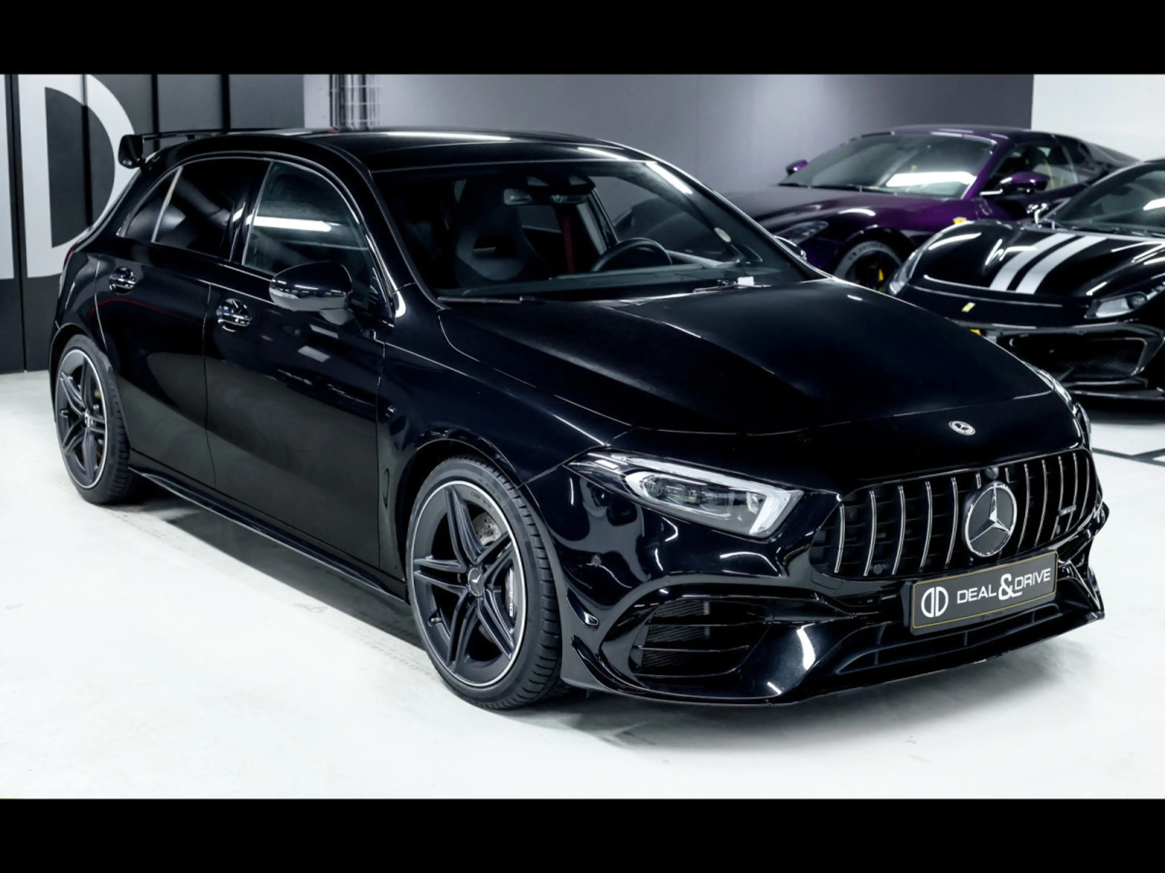 Mercedes-Benz A 45 AMG 4M°WARRANTY 12/27°AERO°BURM°PANO°CARPLAY°ABGAS — photo 6
