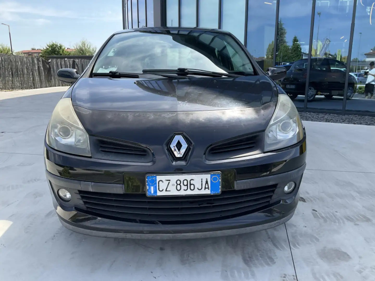 Renault Clio 1.2 16V 3 porte Confort Nero - 2