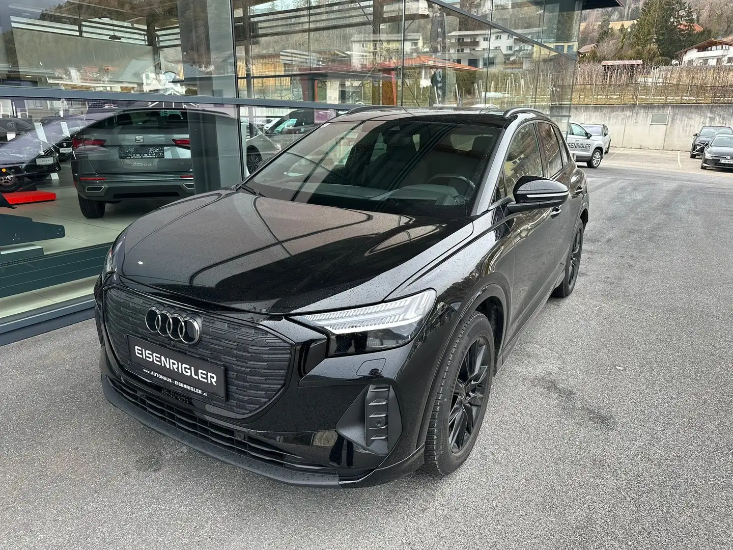 Audi Q4 e-tron Audi Q4 50 e-tron quattro Schwarz - 1