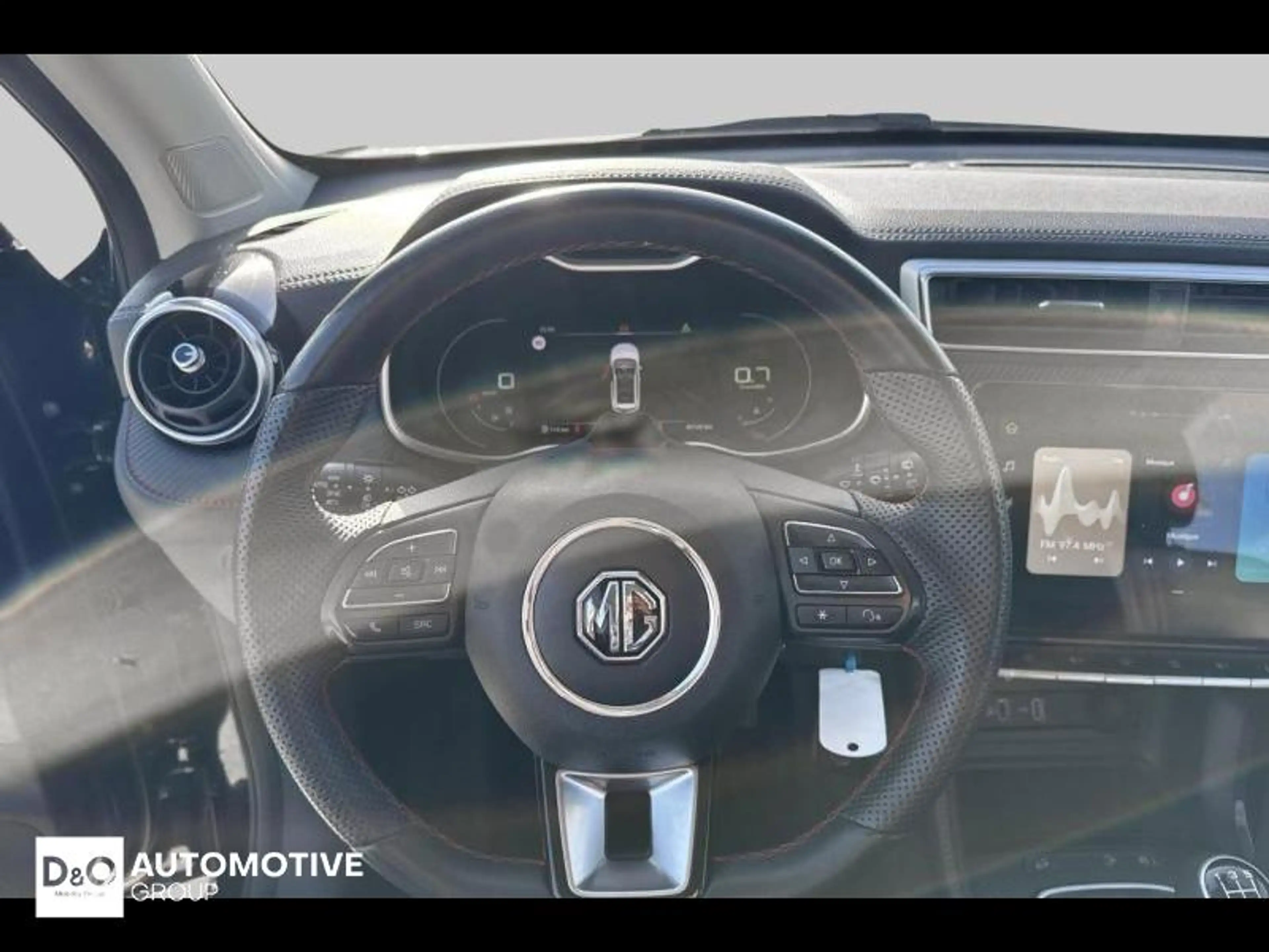 MG ZS Luxury | auto airco | GPS | camera 360 | — photo 14
