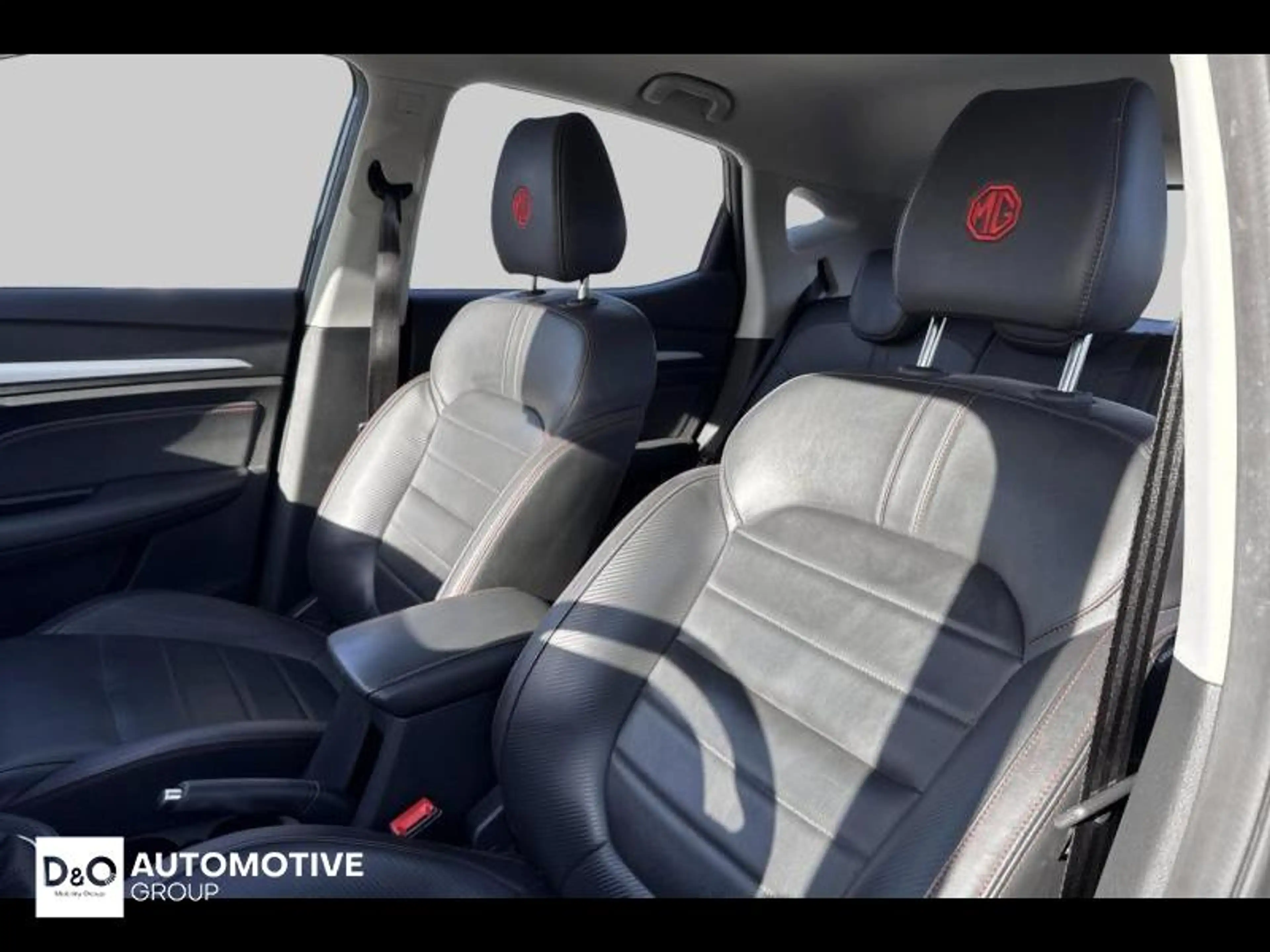 MG ZS Luxury | auto airco | GPS | camera 360 | — photo 13