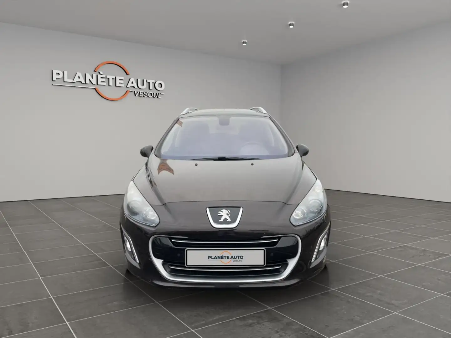 Peugeot 308 1.6 e-HDi FAP - 112 cv BREAK Féline. Garanti jusqu\u0027à 5 ans. Livraison possible Brun - 2