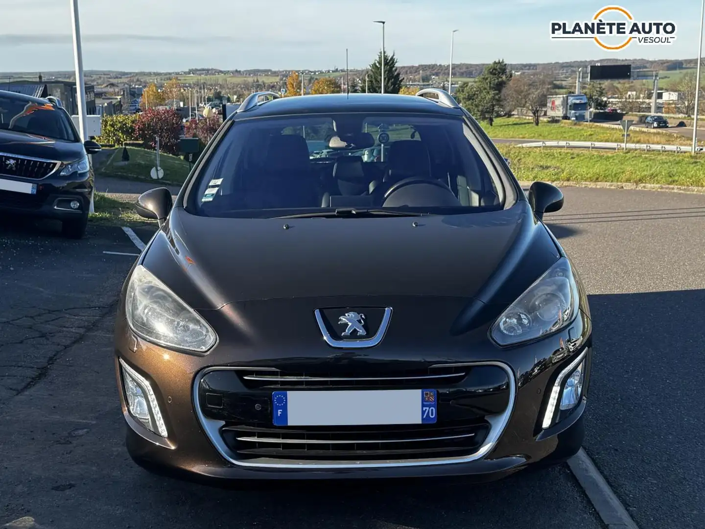 Peugeot 308 1.6 e-HDi FAP - 112 cv BREAK Féline. Garanti jusqu\u0027à 5 ans. Livraison possible Braun - 2