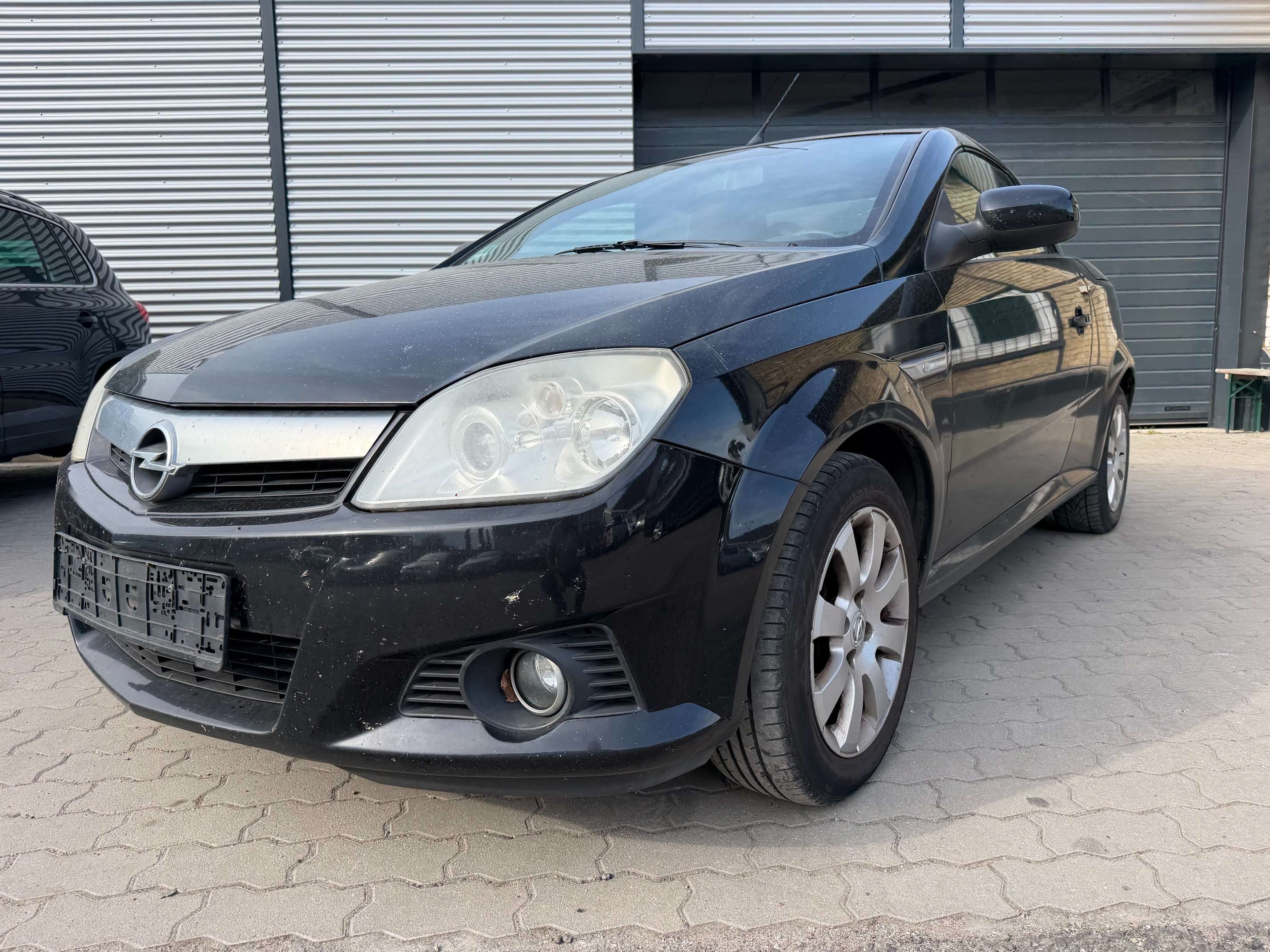 Second hand Opel Tigra 1.8