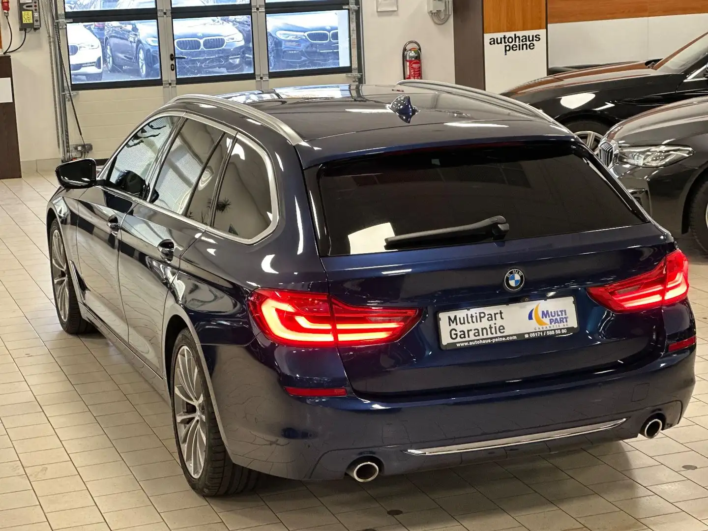 BMW 530 dxD/HUD/Panor/LEDerSportStz/AHK/360°/LuxL Bleu - 2