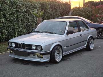 323i Sport
