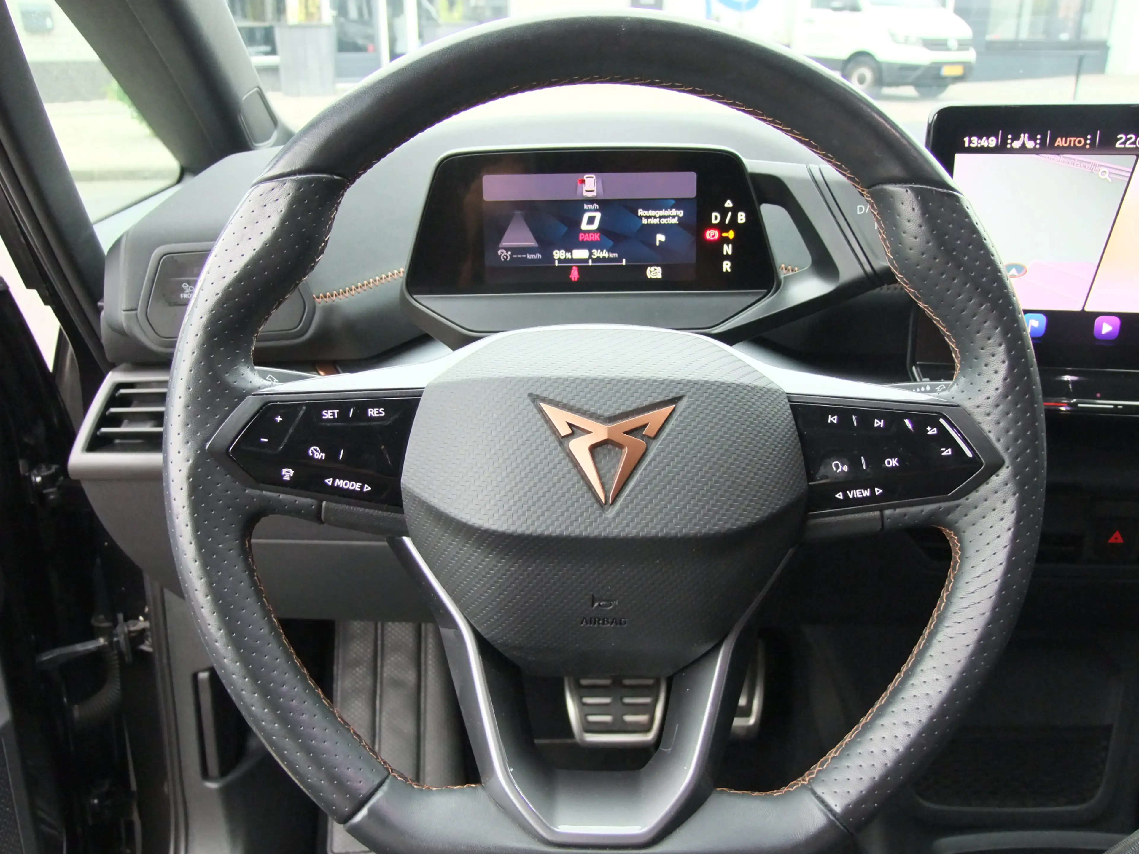 CUPRA Born Business One 62 kWh , Camera , Carplay, Adap-cruis — photo 17